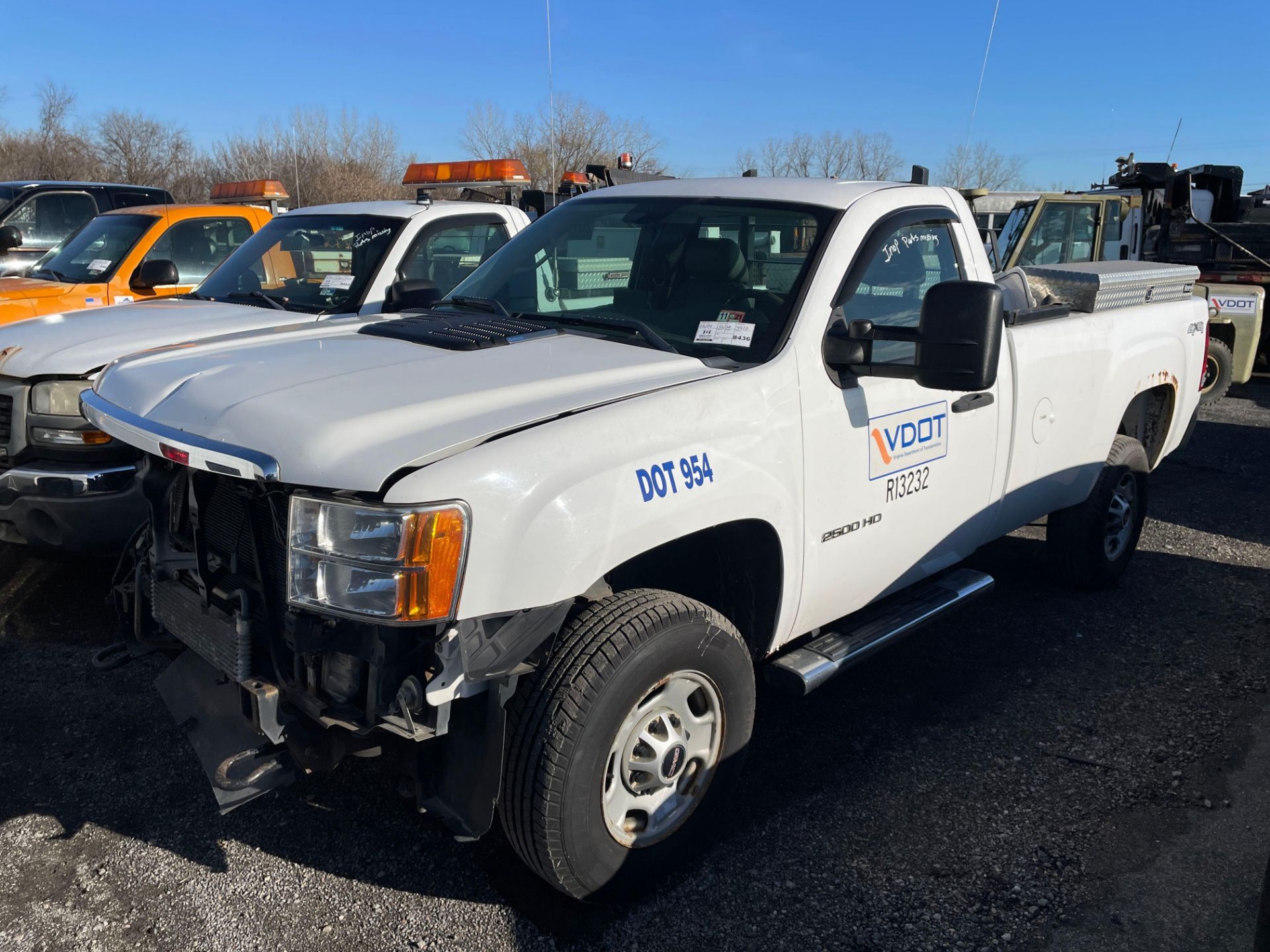 2013 GMC 2500 4x4 Pickup Truck