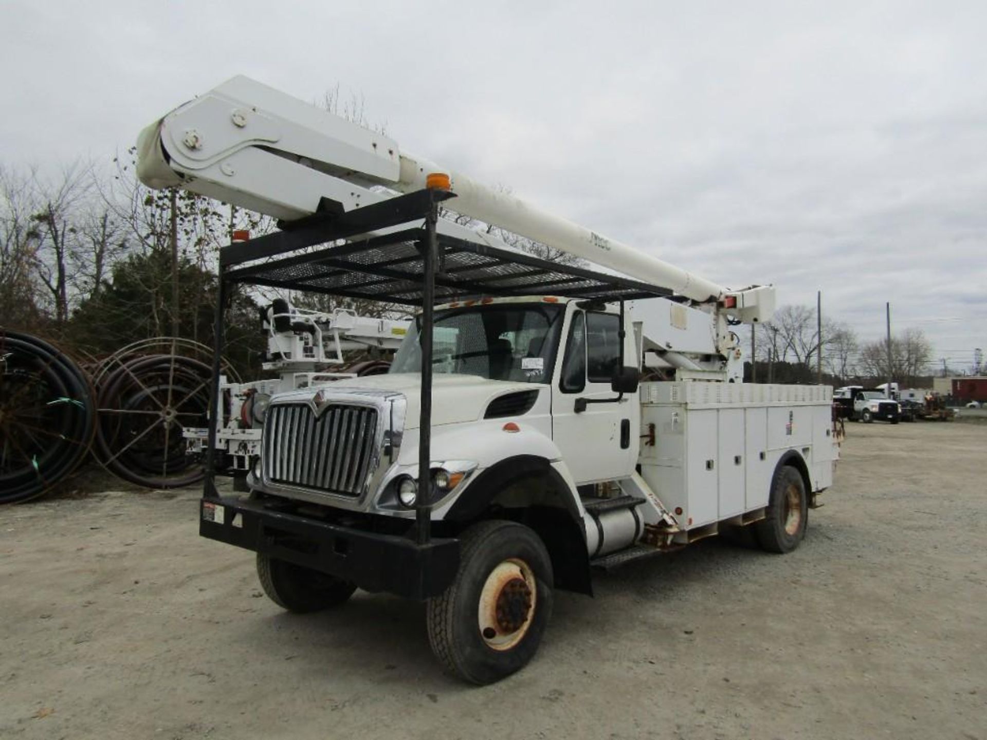 2011 International Bucket Truck