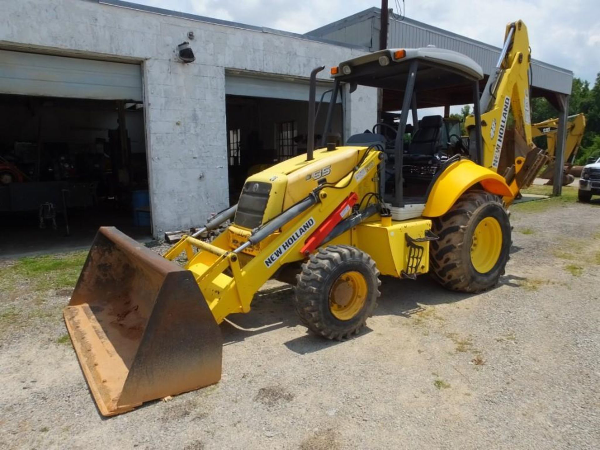 New Holland B95 Backhoe Loader