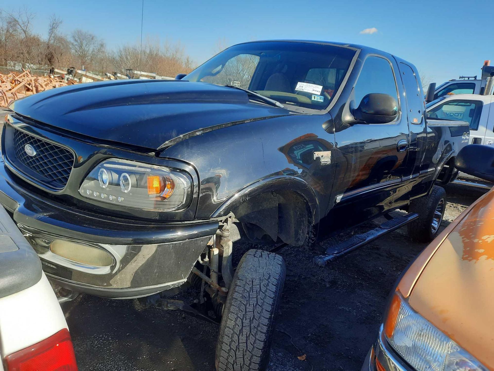 1998 Ford F150 XLT 4x4 - Image 4 of 11