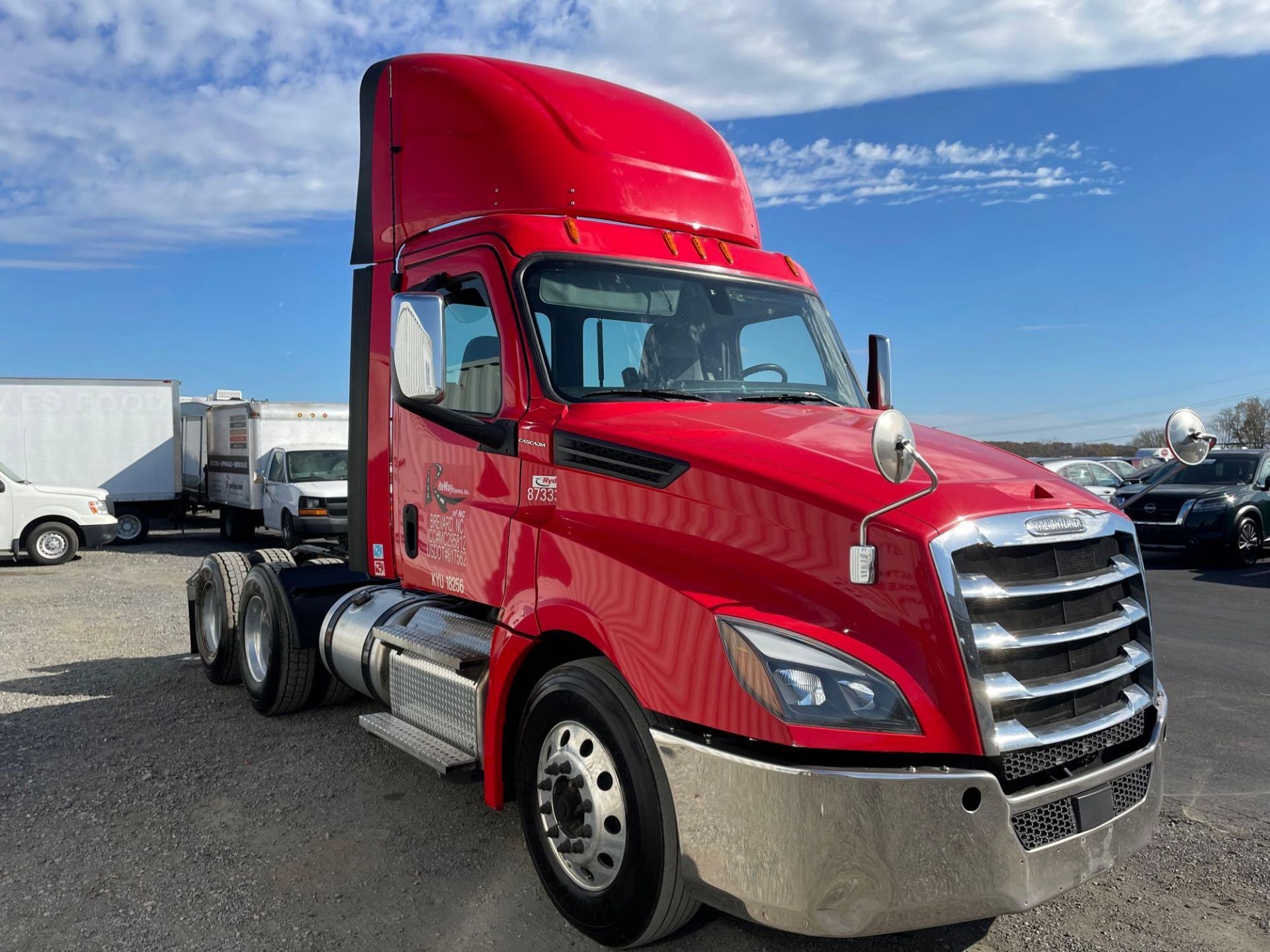 2020 Freightliner PX12664T Cascadia 126 T/A Day Cab Road Tractor - Image 4 of 26