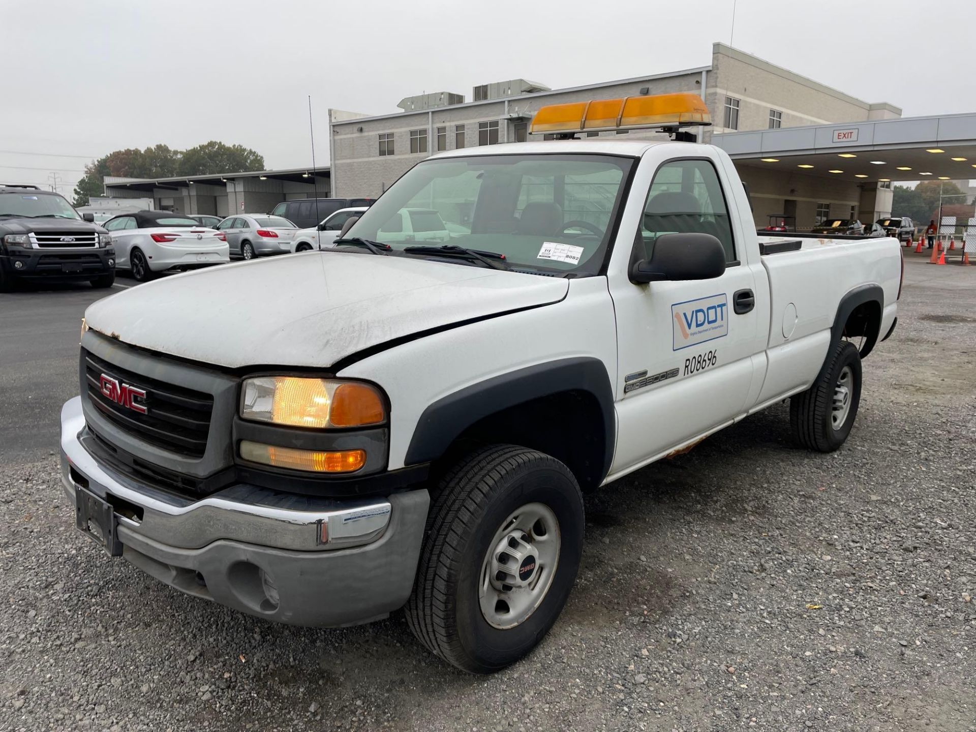 2007 GMC 2500HD Pickup Truck - Image 4 of 27