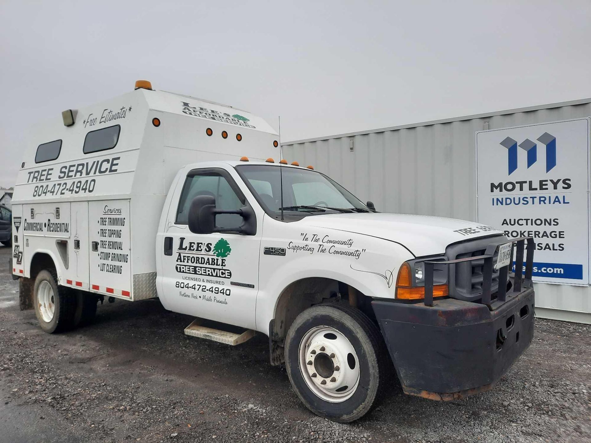 Ford F450 Super Duty Service Truck