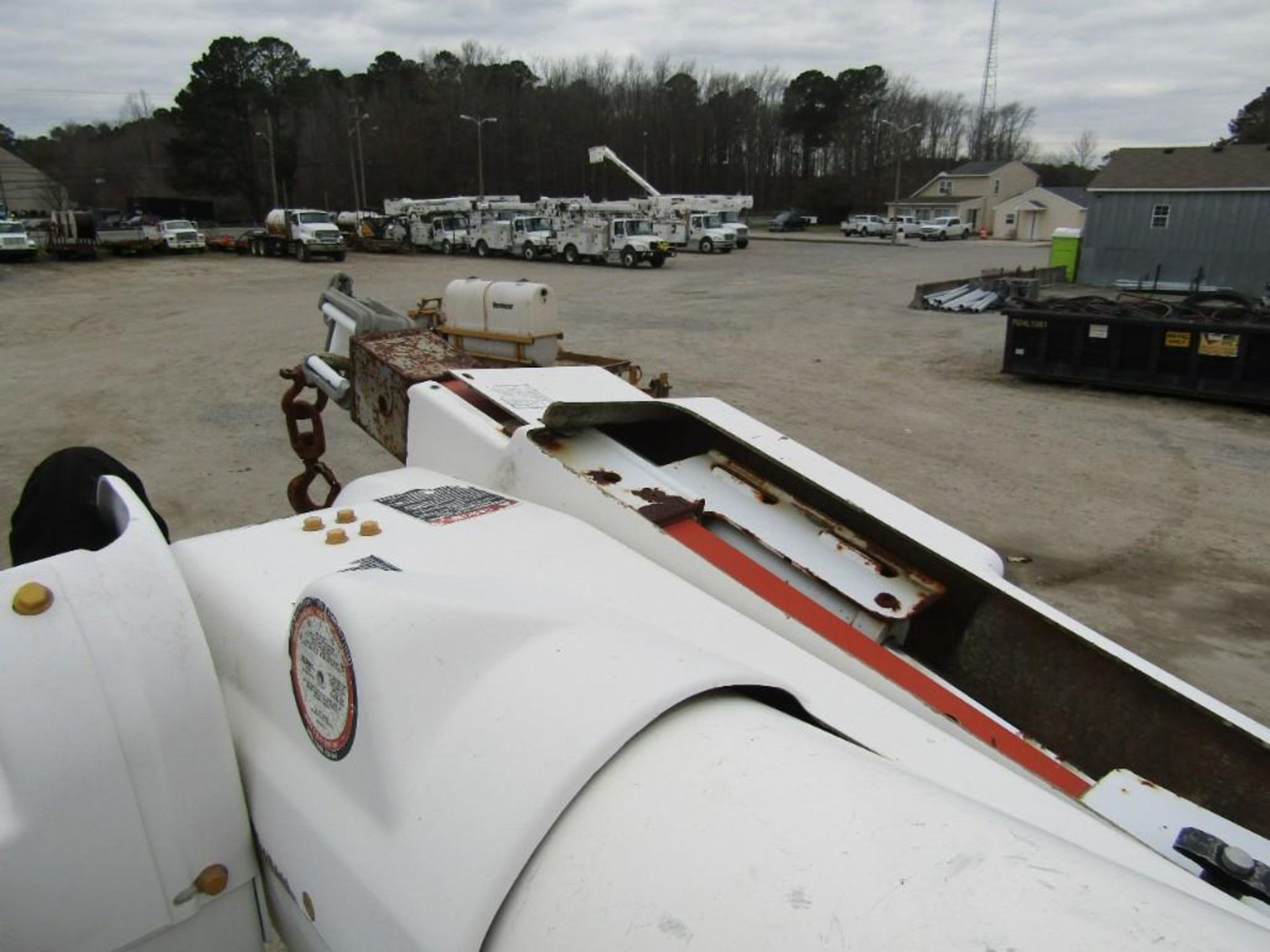 2011 International Bucket Truck - Image 20 of 46