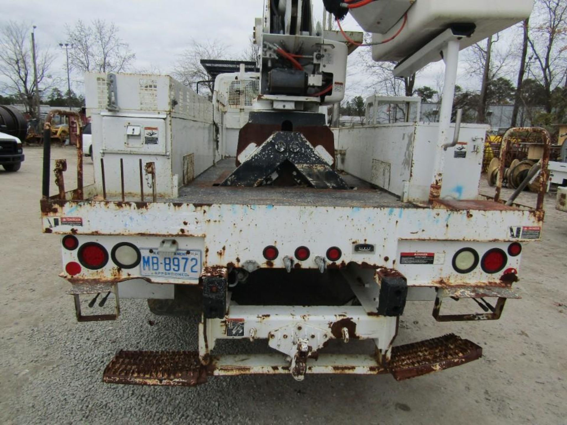 2011 International Bucket Truck - Image 7 of 46