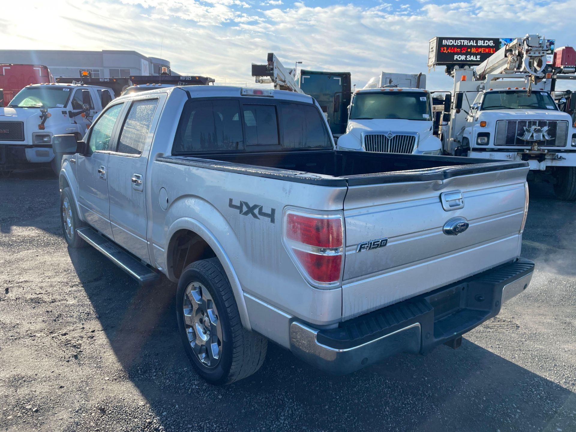 2011 Ford Lariat F150 Crew Cab Pickup - Image 2 of 23