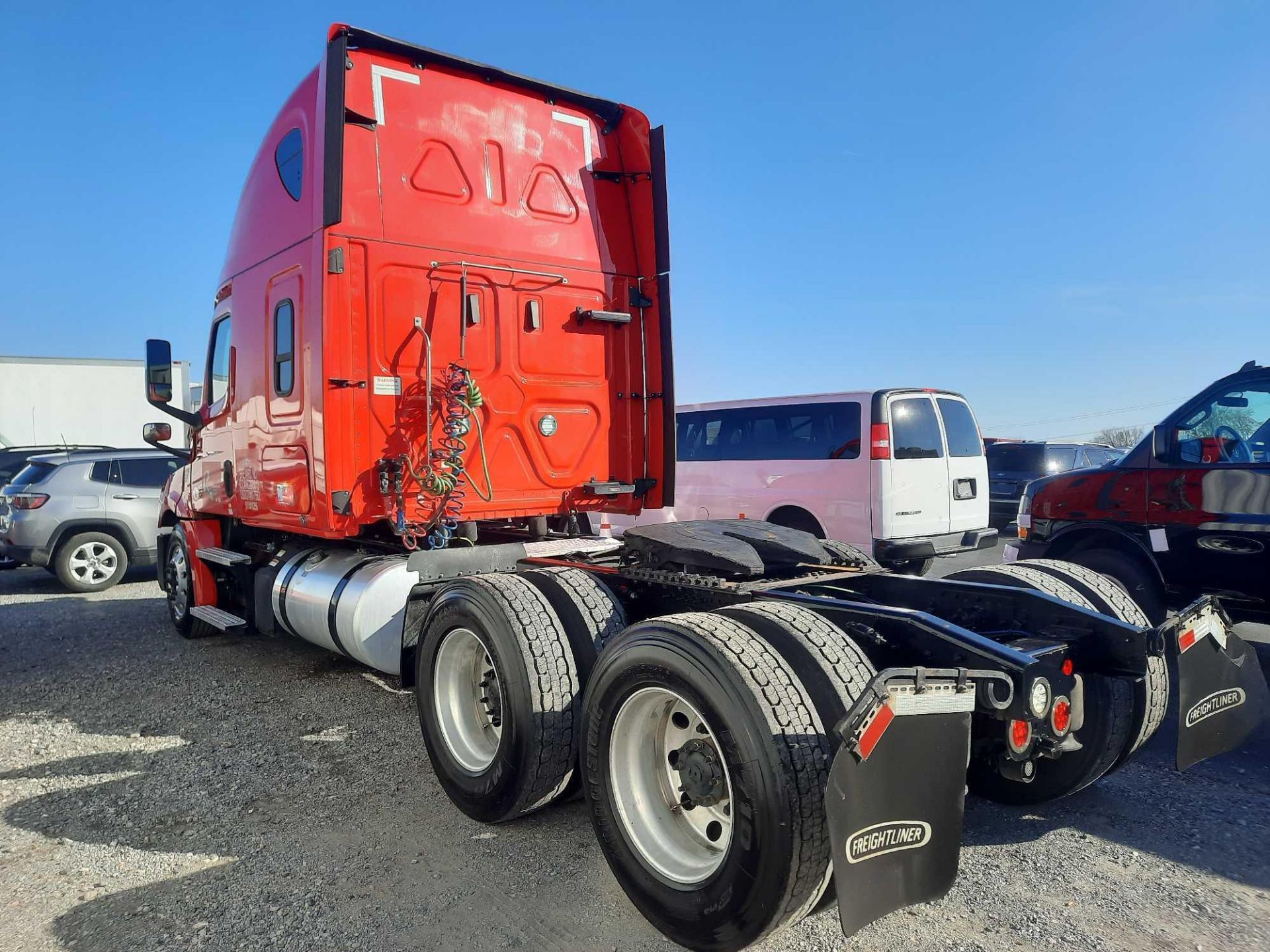 2019 Freightliner PX12664T Cascadia 126 T/A Sleeper Road Tractor - Image 3 of 30