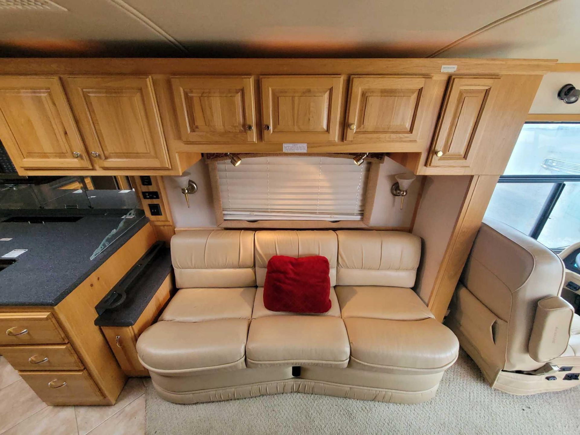 (SUBJECT TO OWNER CONFIRMATION) 2005 AirStream Land Yacht XL396 - Image 18 of 74