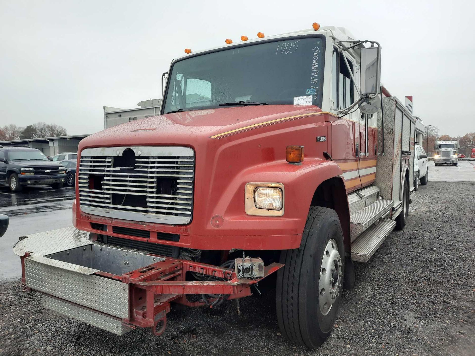 1998 Freightliner FL106 Firetruck - Image 4 of 33