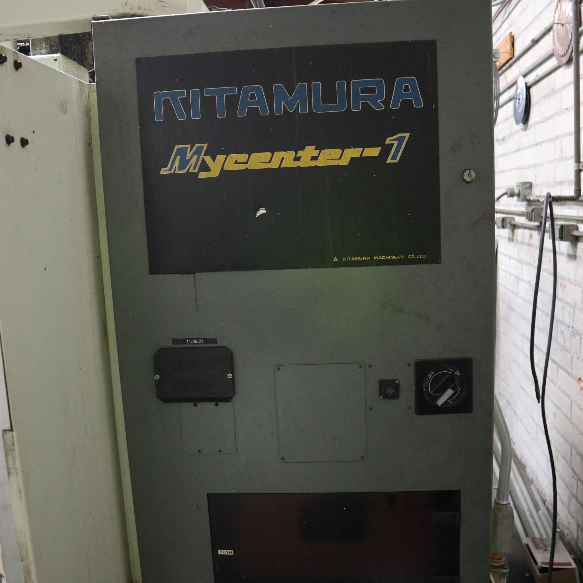 1987 KITAMURA MYCENTER-1 VERTICAL MACHINING CENTER, S/N 01823, FANUC 10M CONTROL, BT35 TOOLING,10, - Image 10 of 13