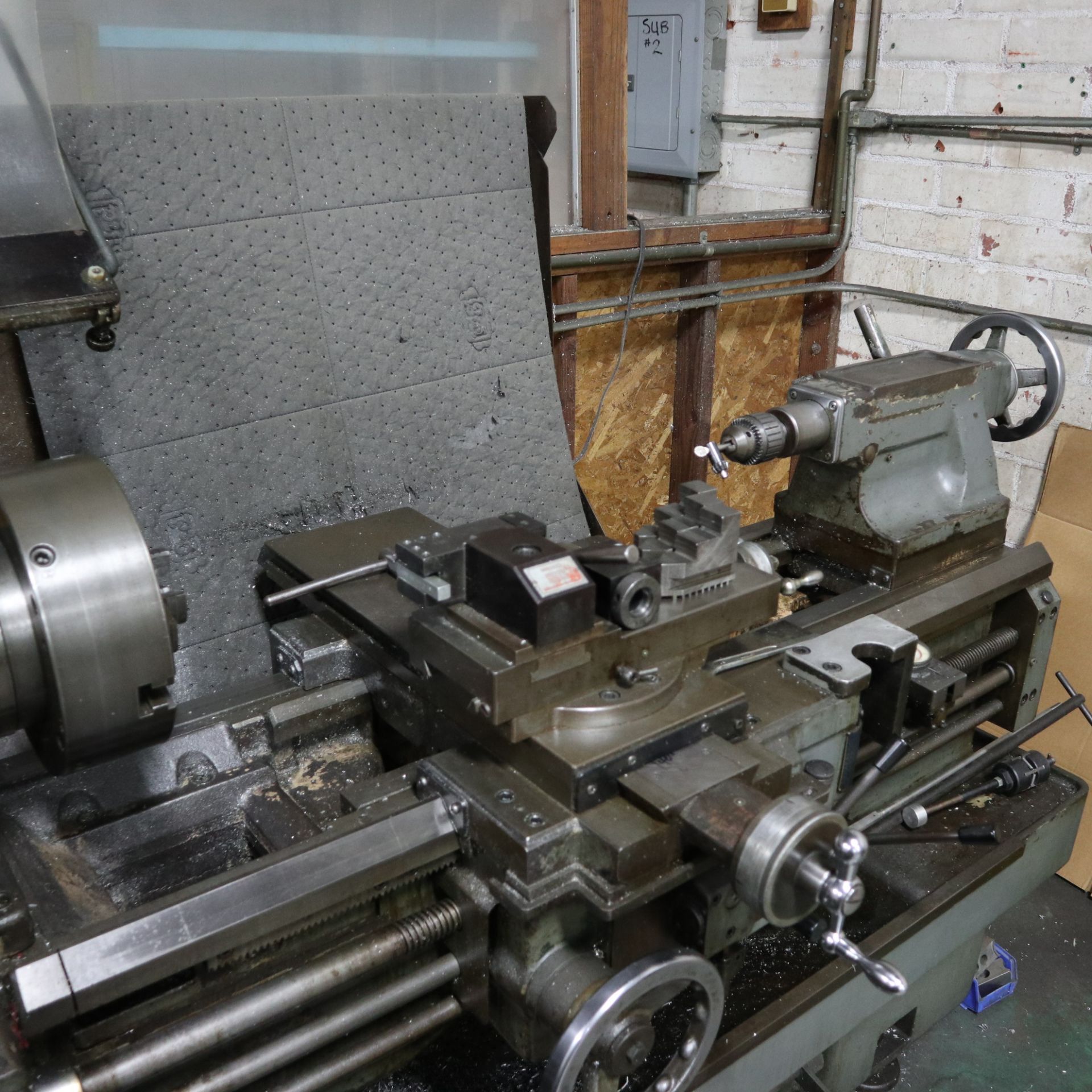 MORI SEIKI MS-850 MACHINE LATHE, WITH QUICK CHANGE TOOL POST AND TOOL HOLDERS - Image 3 of 9