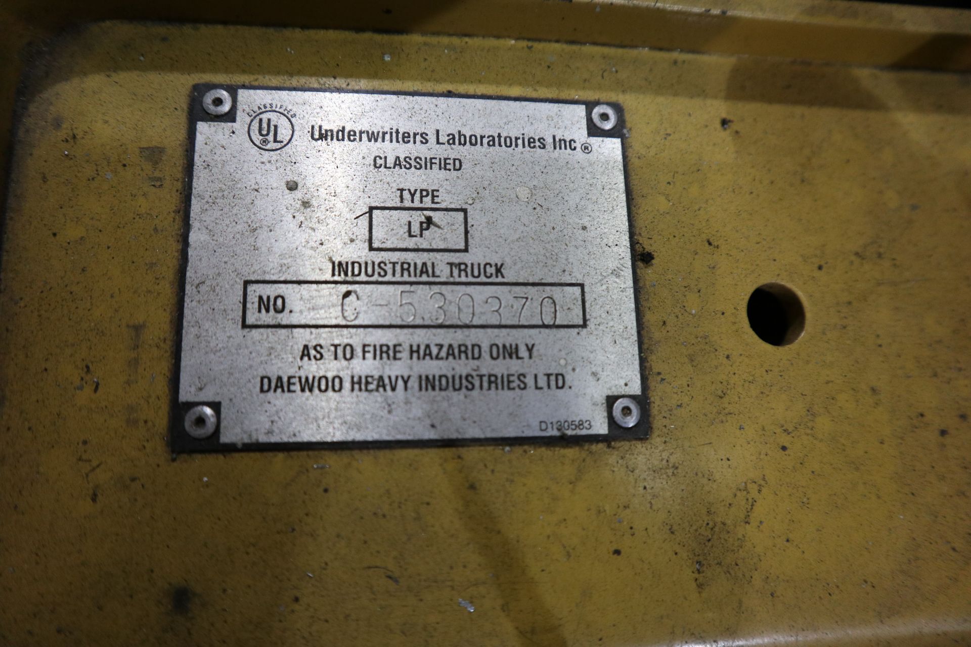 DOOSAN DAEWOO LIFT TRUCK MODEL CG30S-2, S/N 06-02377, TYPE LP, MAX CAPACITY 5300 LBS, SIDE SHIFT * - Image 5 of 6