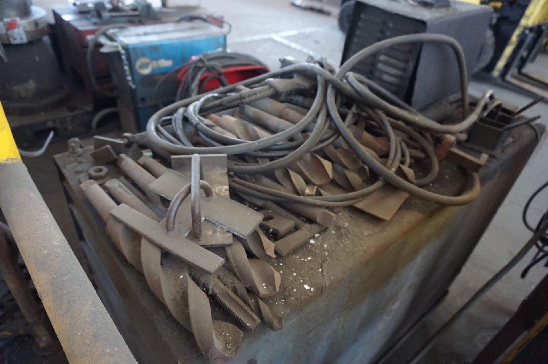 MILLER DC ARC WELDER MODEL SRH-666 *FOR PARTS*, NELSON TRW NS/30 *FOR PARTS* - Image 6 of 7