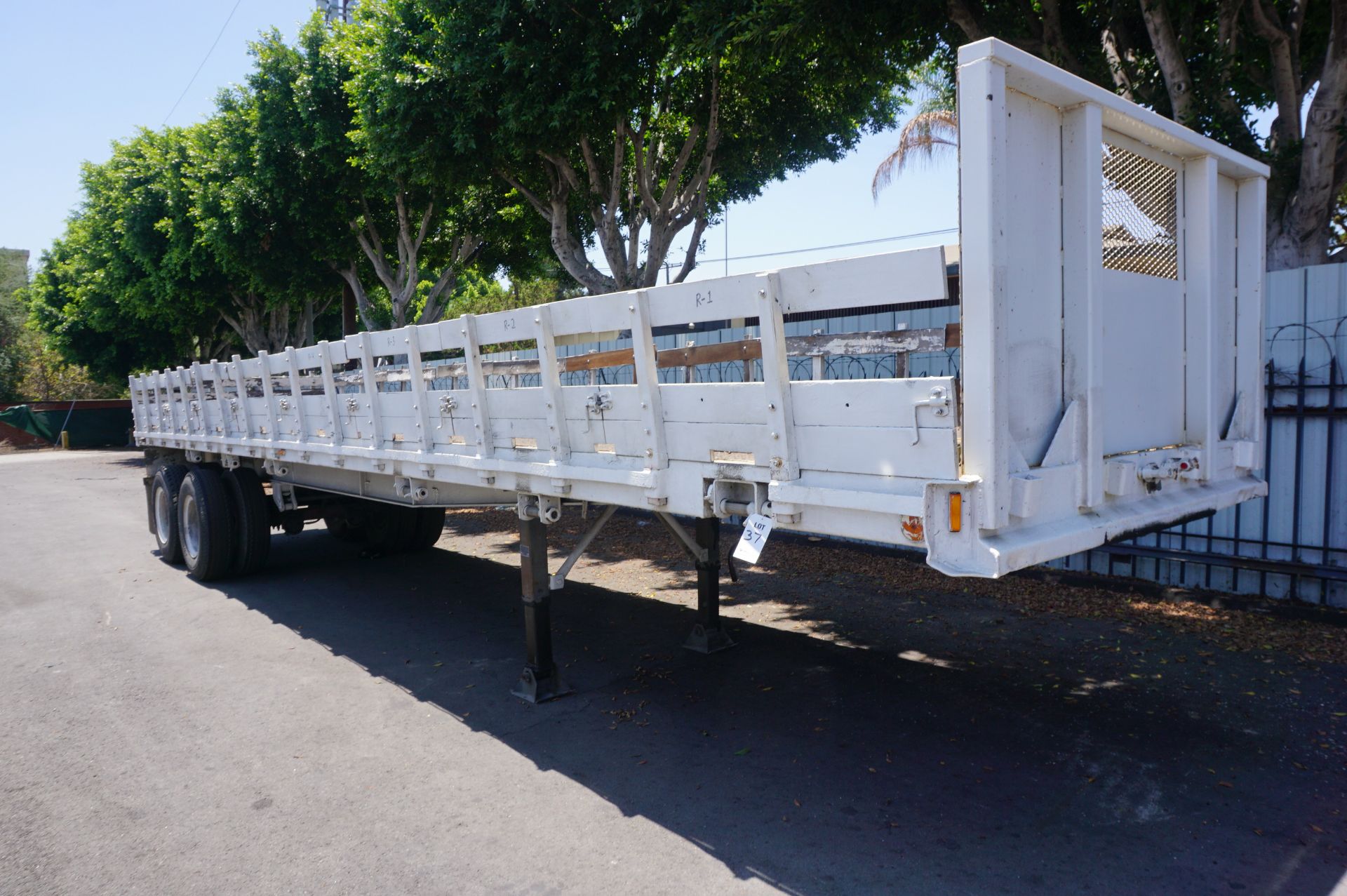 35' STAKE BED TRAILER