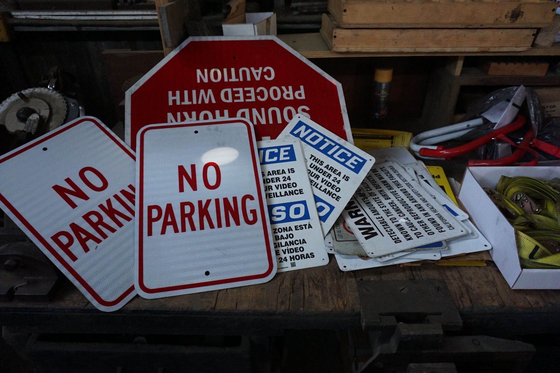 SAFETY LOT TO INCLUDE: MISC. SIGNAGE, ROPE LADDERS, RIGGING STRAPS, WINCHES FOR SAFETY HARNESS, - Image 2 of 6