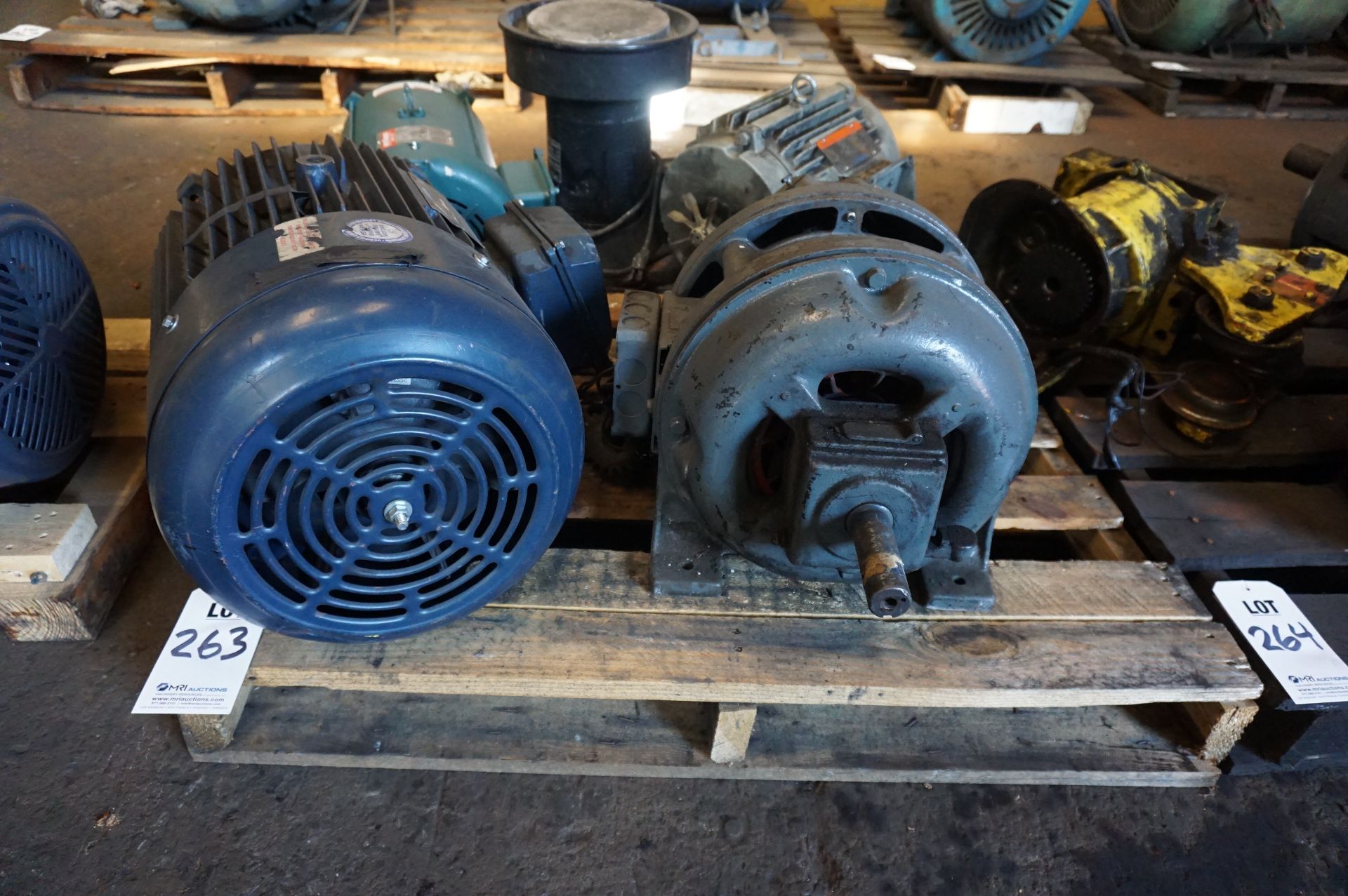 PALLET LOT TO INCLUDE: MISC. LEESON, SUPERMAX, AND WATTSAVER MOTORS