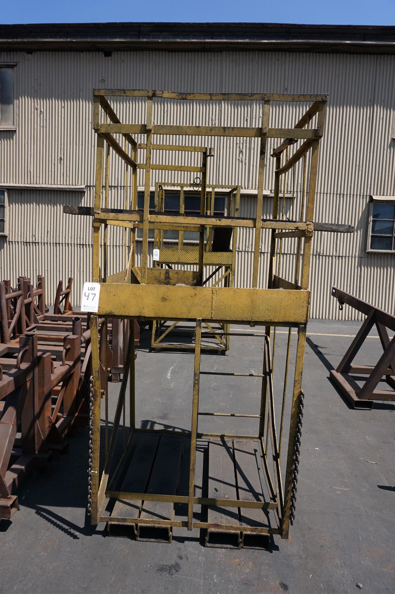 FORKLIFT MAN CAGE, DIMENSIONS 44" X 44" X 94"H