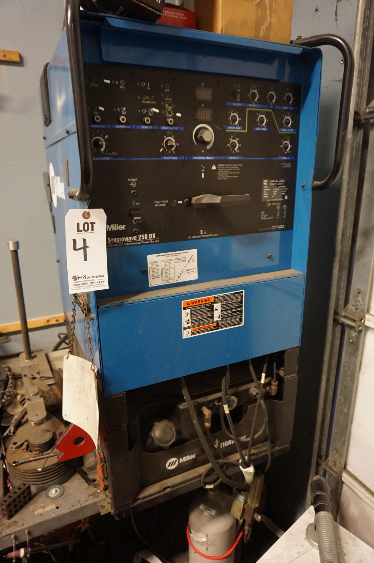 MILLER SYNCROWAVE 250 DX TIG WELDER WITH PEDAL, S/N LE245844, STOCK 903765-01-1