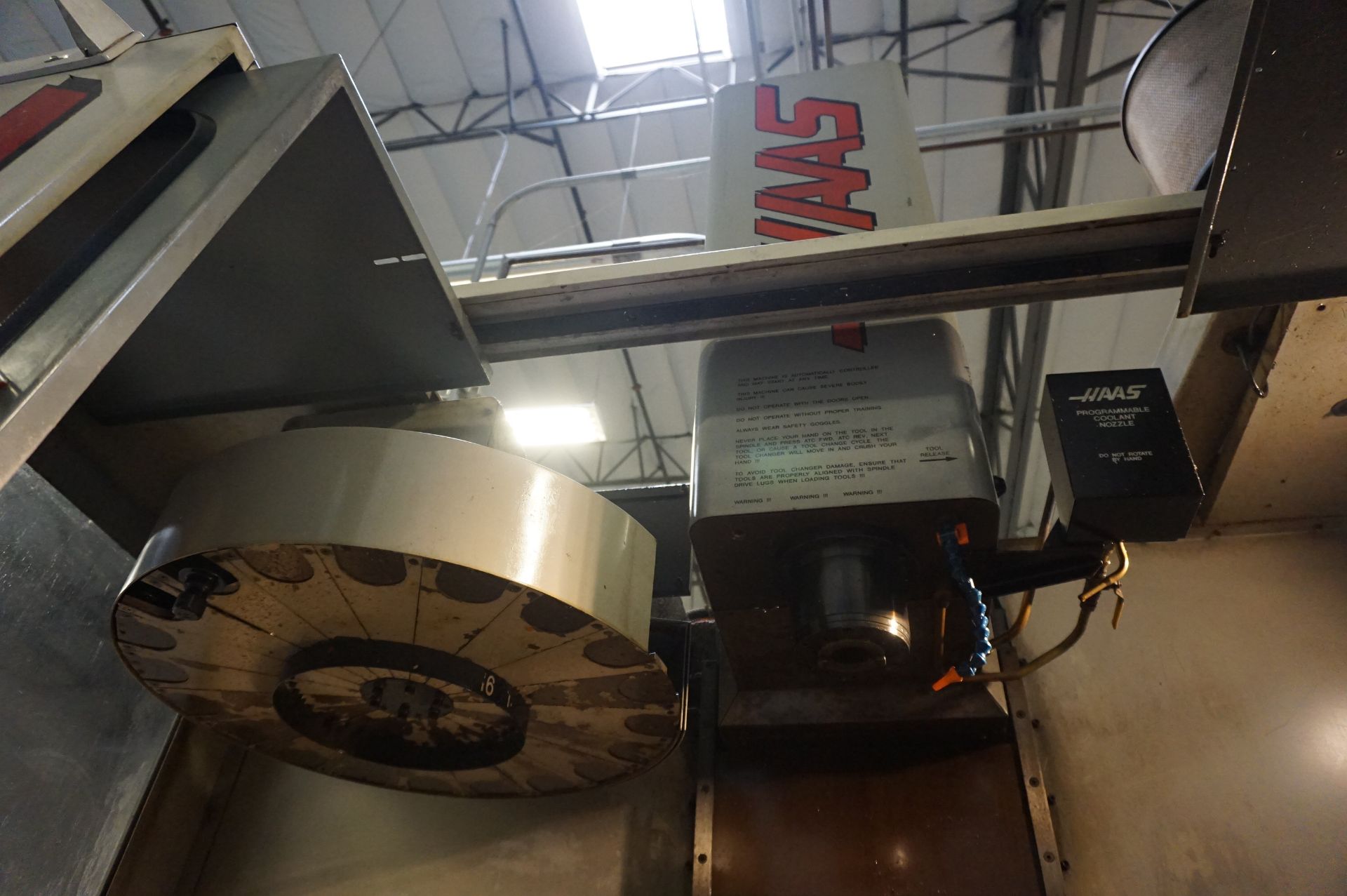 1999 HAAS VF-2 VERTICAL MACHINING CENTER, S/N 17306, PROGRAMMABLE COOLANT, ROYAL MISTBUSTER, 20 ATC - Image 8 of 11