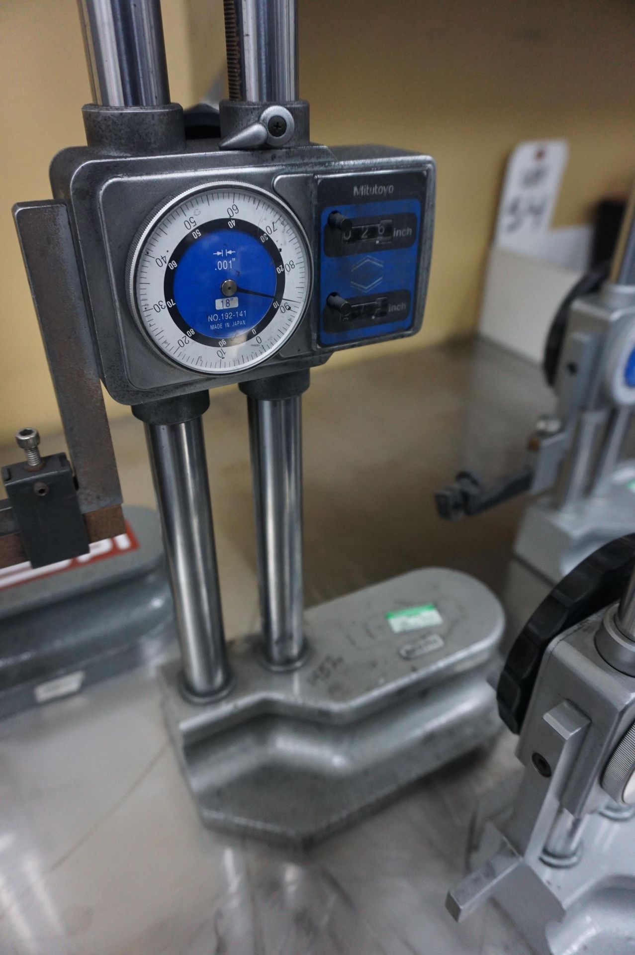 HEIGHT GAGE LOT TO INCLUDE: (1) 24" SPI DIGITAL HEIGHT GAUGE, (1) 18" MITUTOYO DIAL HEIGHT GAUGE, ( - Image 4 of 5