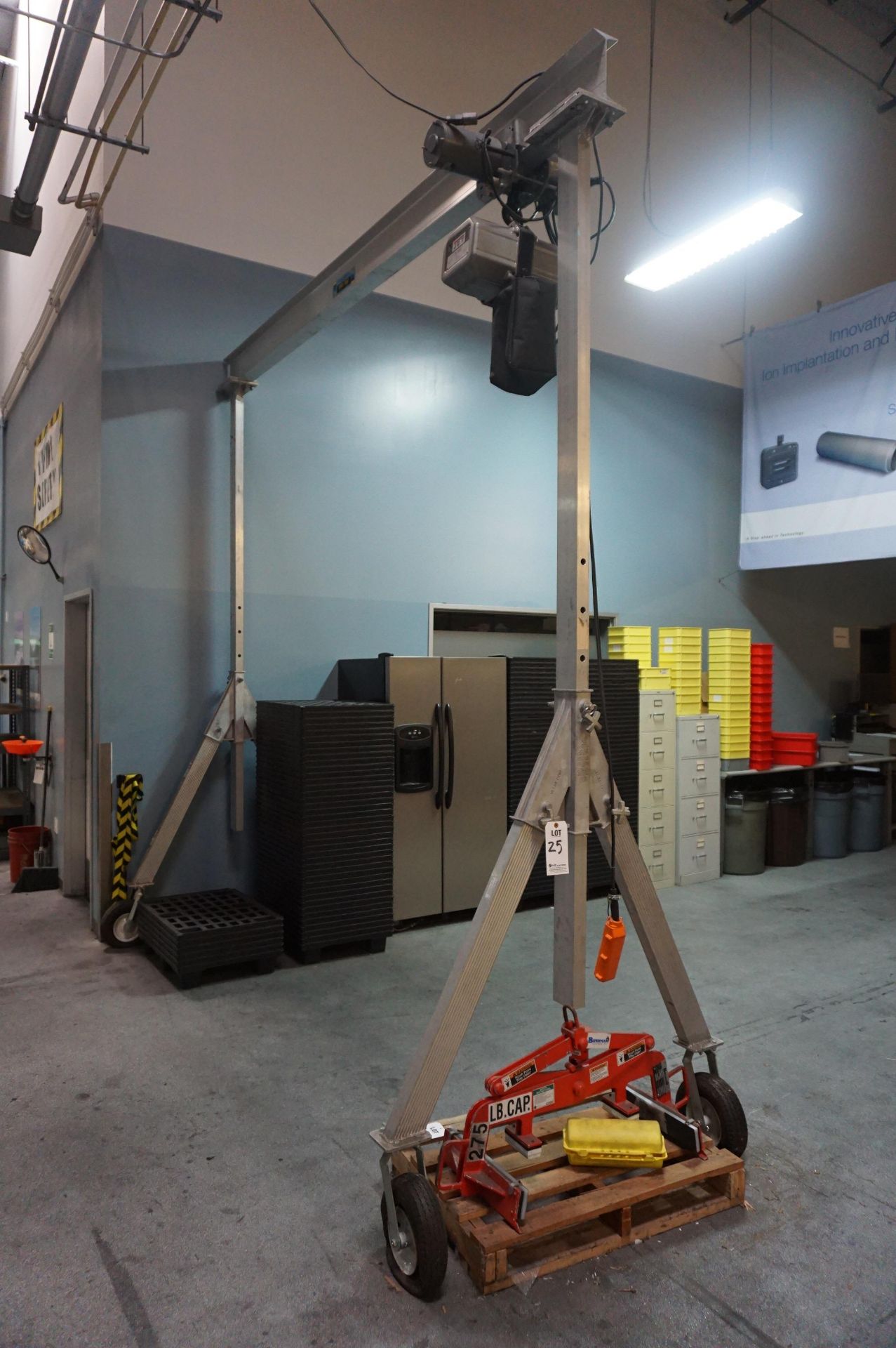 VESTIL SERIES AHA 2000 LB CAPACITY ROLLING OVERHEAD CRANE TO INCLUDE: JET 1/2 TON ELECTRIC HOIST