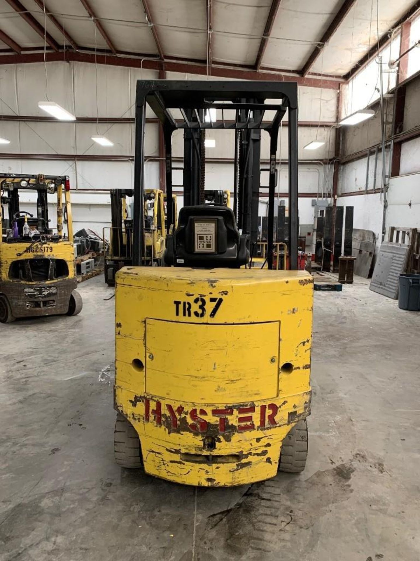 2005 HYSTER EE-RATED 10,000-LB. CAPACITY FORKLIFT, MODEL: E100ZS, S/N: D098N01783C, 48V ELECTRIC WIT - Image 5 of 7