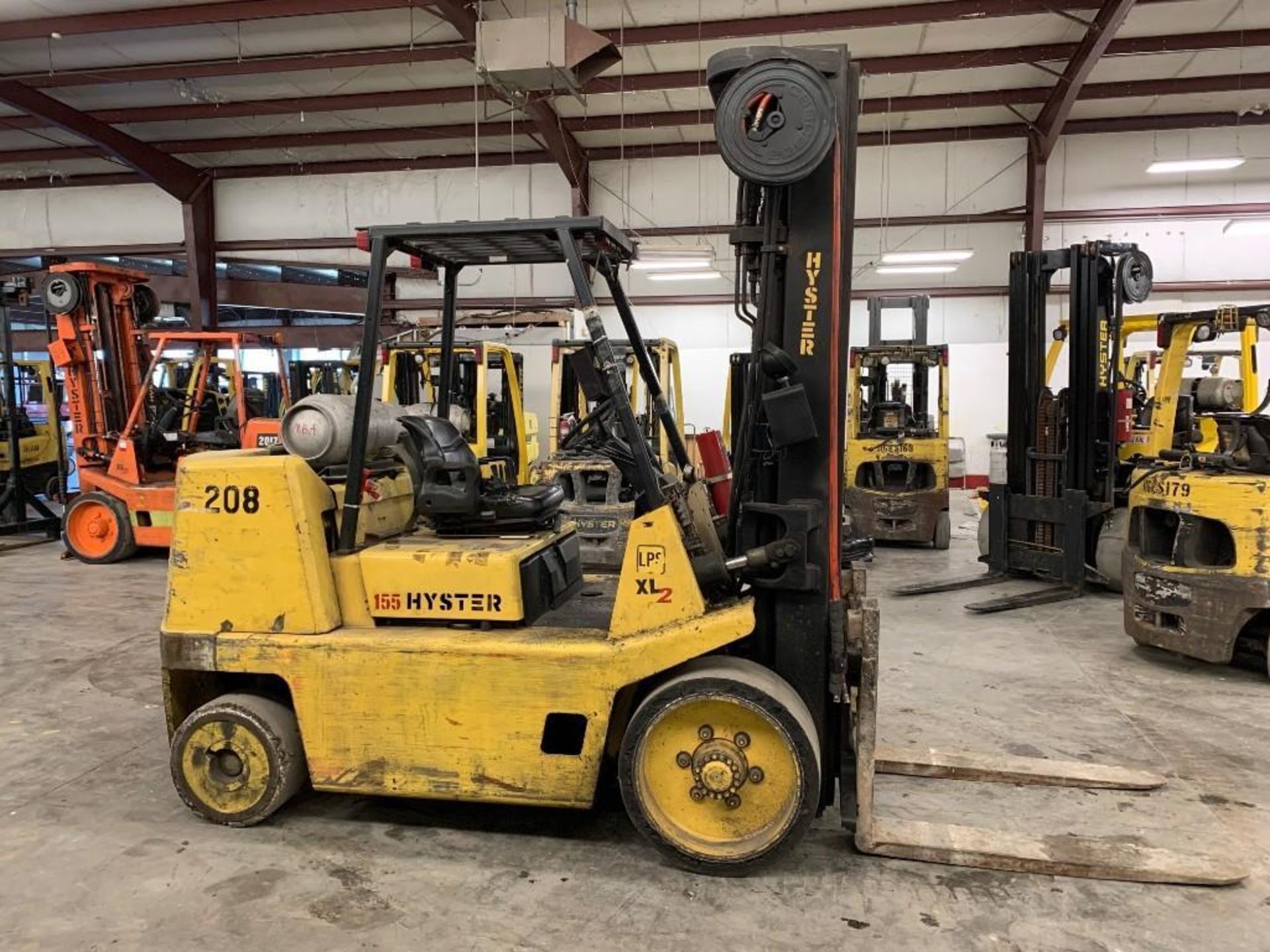 2003 HYSTER 15,500-LB. CAPACITY FORKLIFT, MODEL: S155XL2, S/N: B024V02187A, LPG, LEVER SHIFT TRANSMI - Image 3 of 5