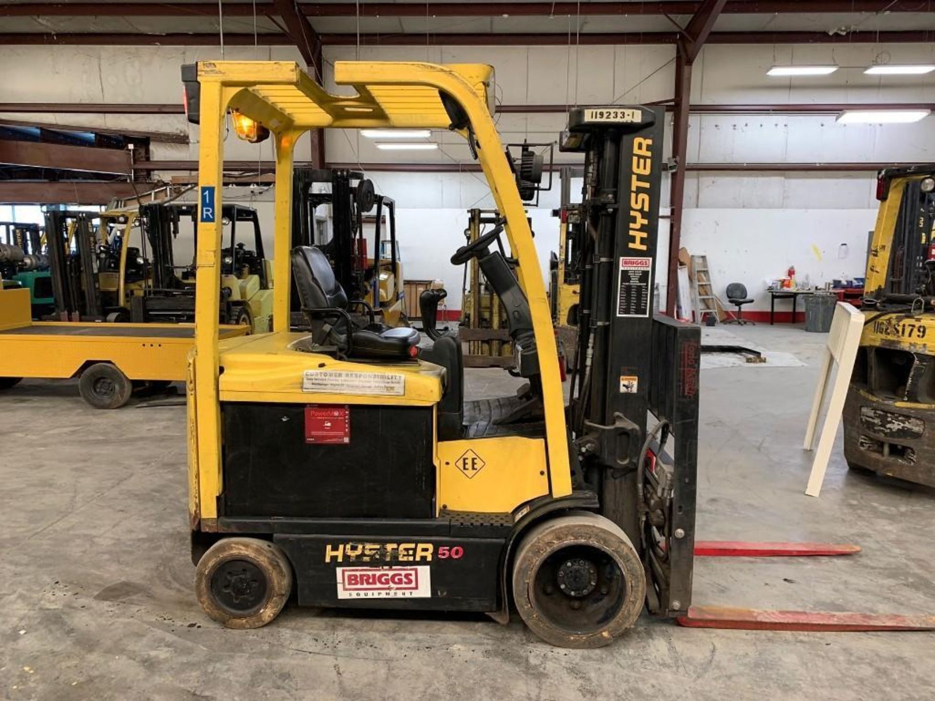 2011 HYSTER 5,000-LB. CAPACITY EE-RATED FORKLIFT, MODEL: E50XN-33, S/N: A268N06609J, 48V ELECTRIC WI - Image 3 of 6