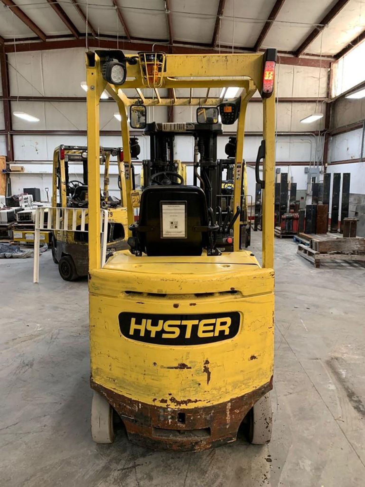 2011 HYSTER 5,000-LB. CAPACITY EE-RATED FORKLIFT, MODEL: E50XN-33, S/N: A268N06609J, 48V ELECTRIC WI - Image 4 of 6