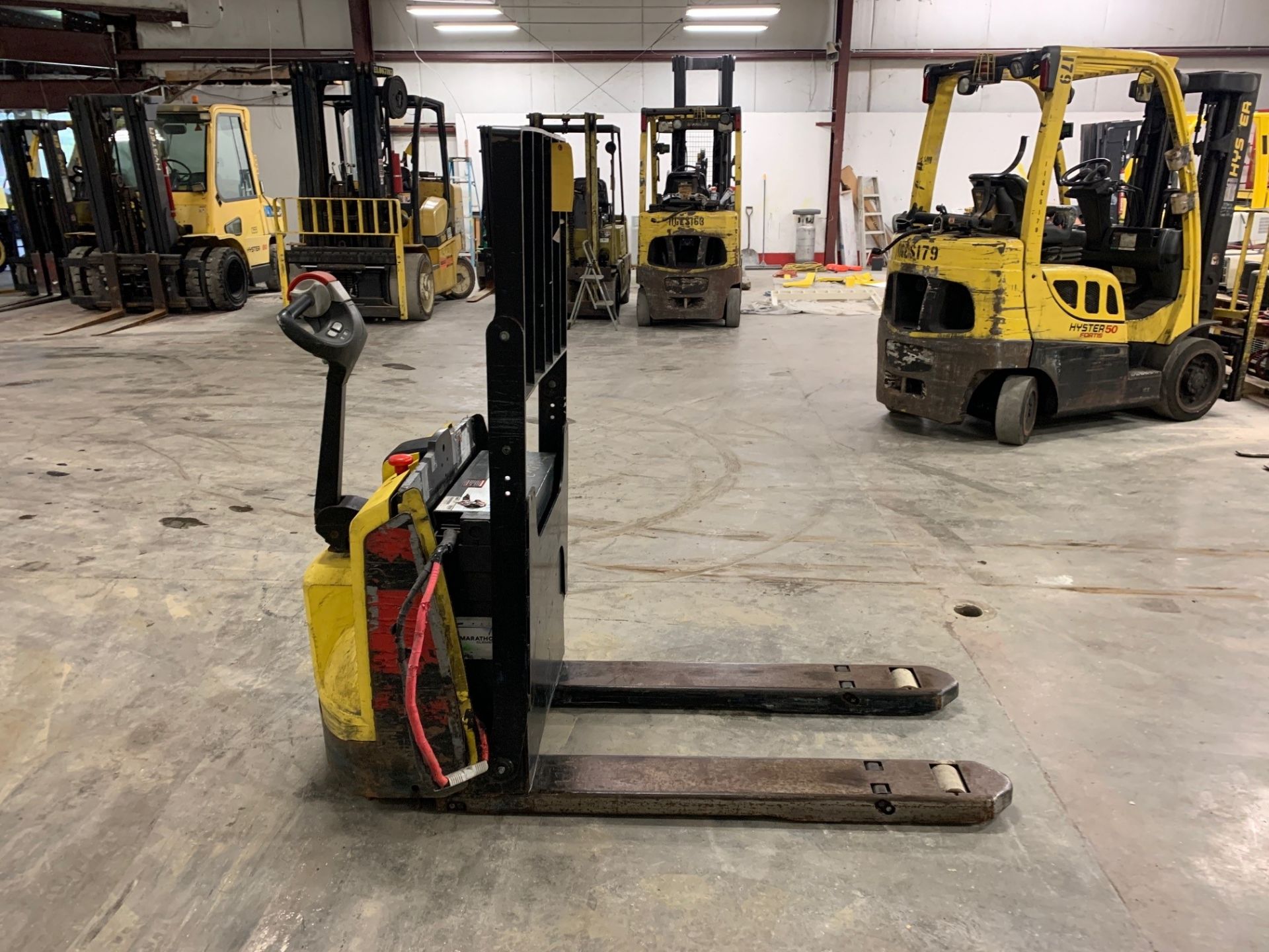 2015 HYSTER 4,500-LB. CAPACITY ELECTRIC PALLET JACK, MODEL: W45Z-HD, S/N: A419N03614N, 24V, 1,279 HO - Image 3 of 6