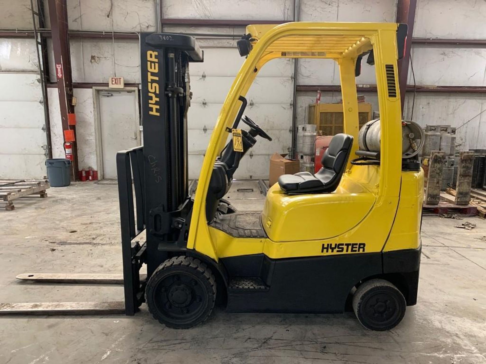 2008 HYSTER 5,000-lb. CAPACITY FORKLIFT, MODEL: S50FT, SN: F187V11402F, LPG, LEVER SHIFT TRANSMISSIO