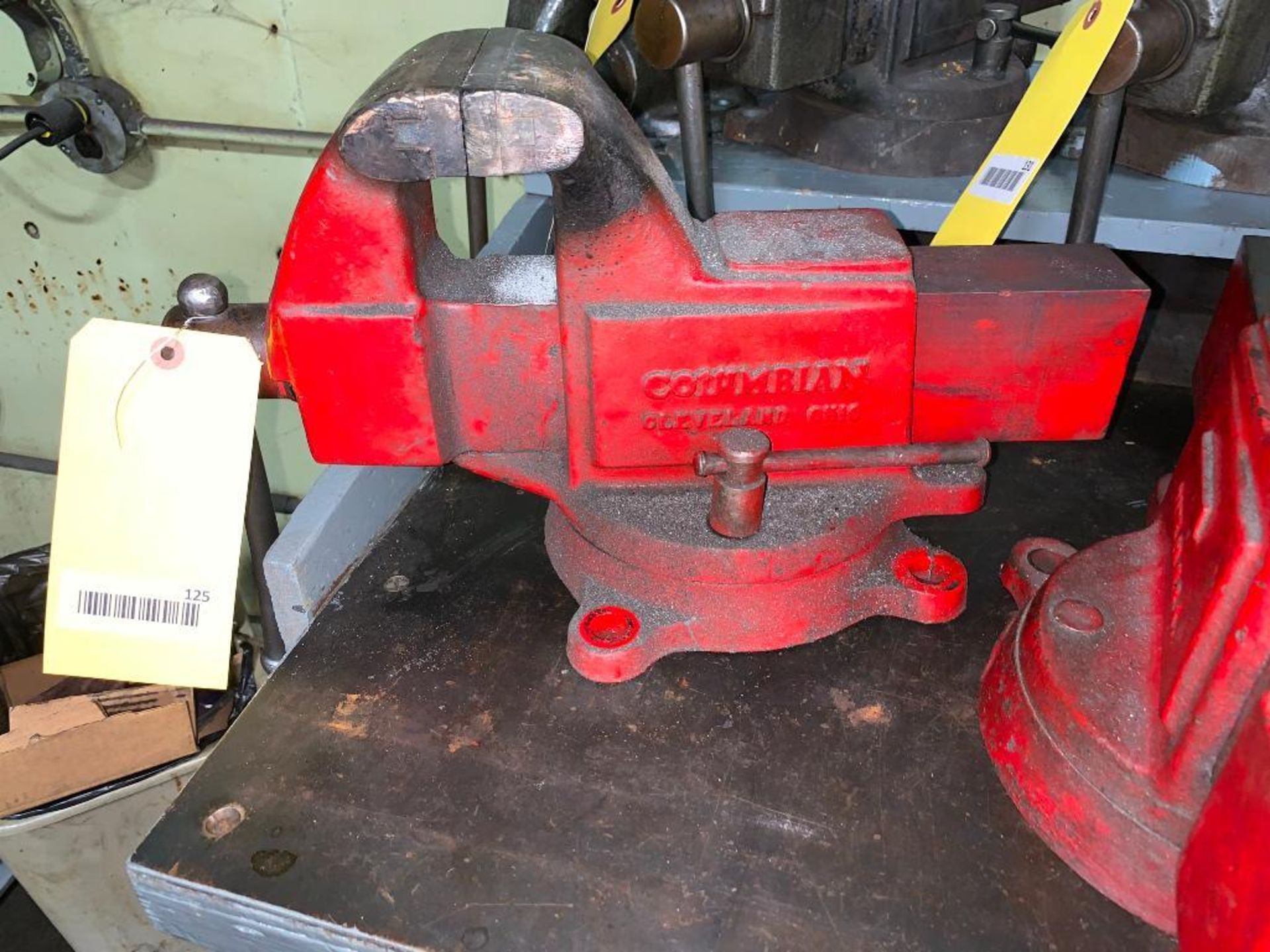 COLUMBIAN 4'' BENCH VISE