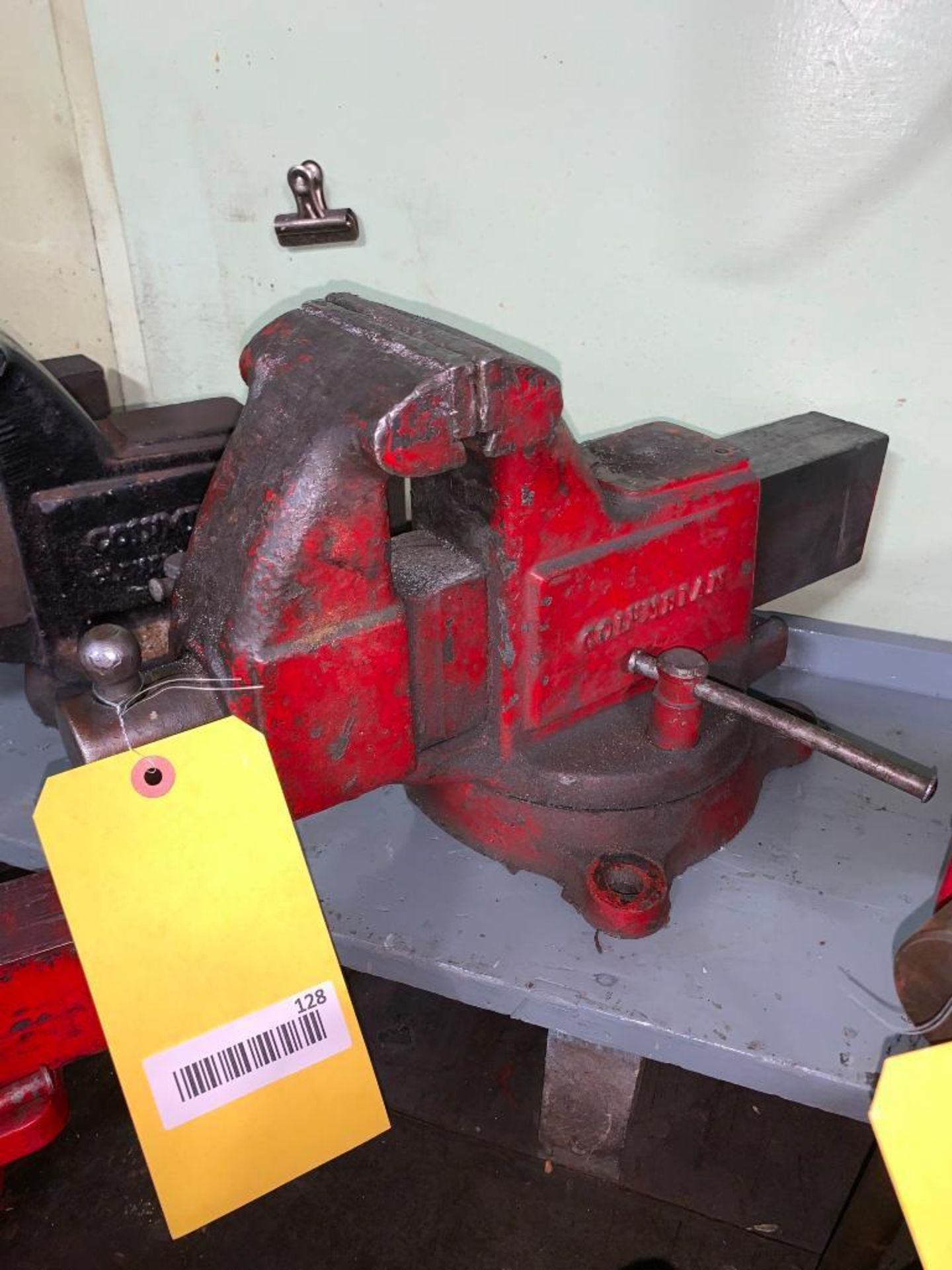 COLUMBIAN 4'' BENCH VISE