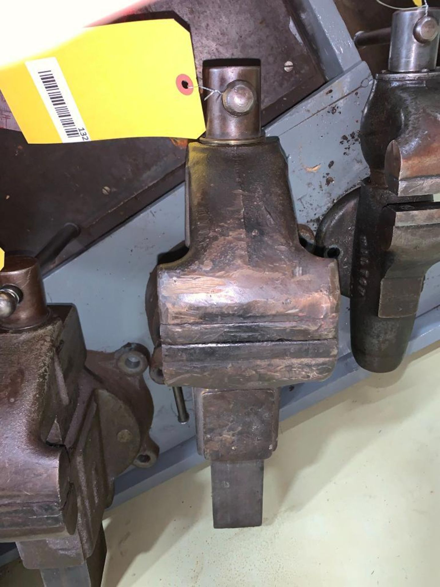 COLUMBIAN 4'' BENCH VISE - Image 2 of 2