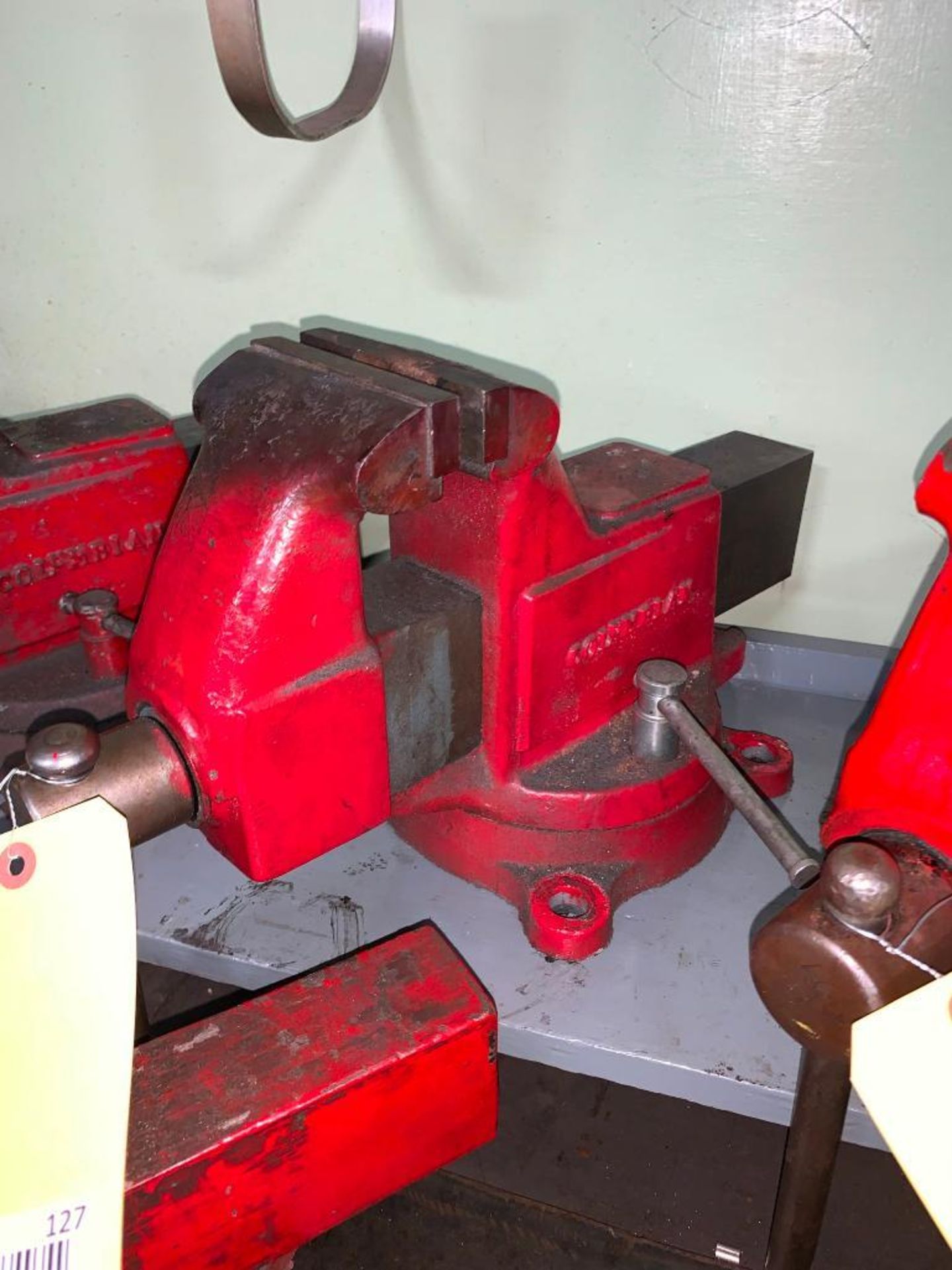 COLUMBIAN 4'' BENCH VISE