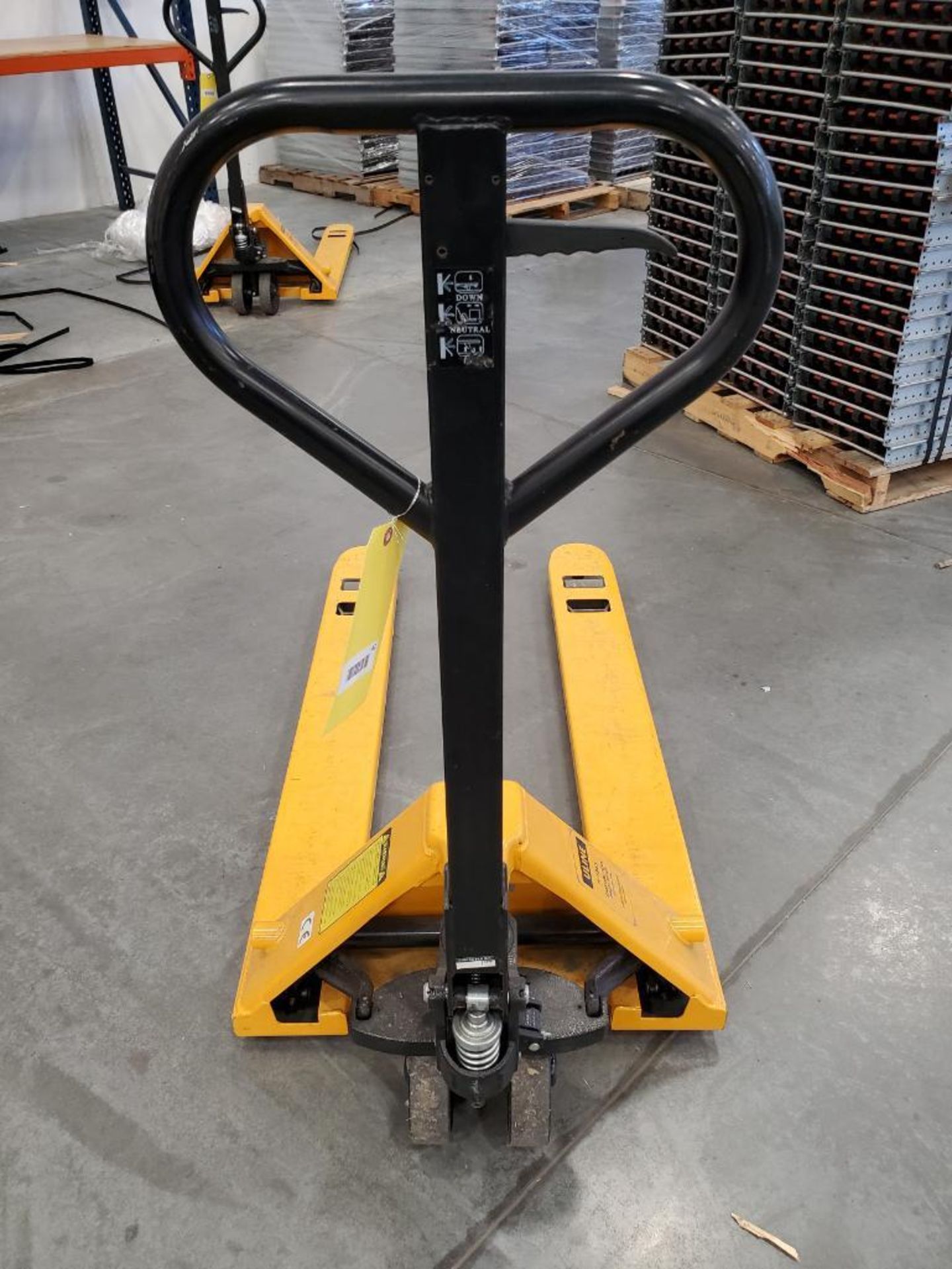 ULINE 5,500 LB. HYDRAULIC PALLET JACK, MODEL H-1043, 48" FORKS - Image 4 of 4