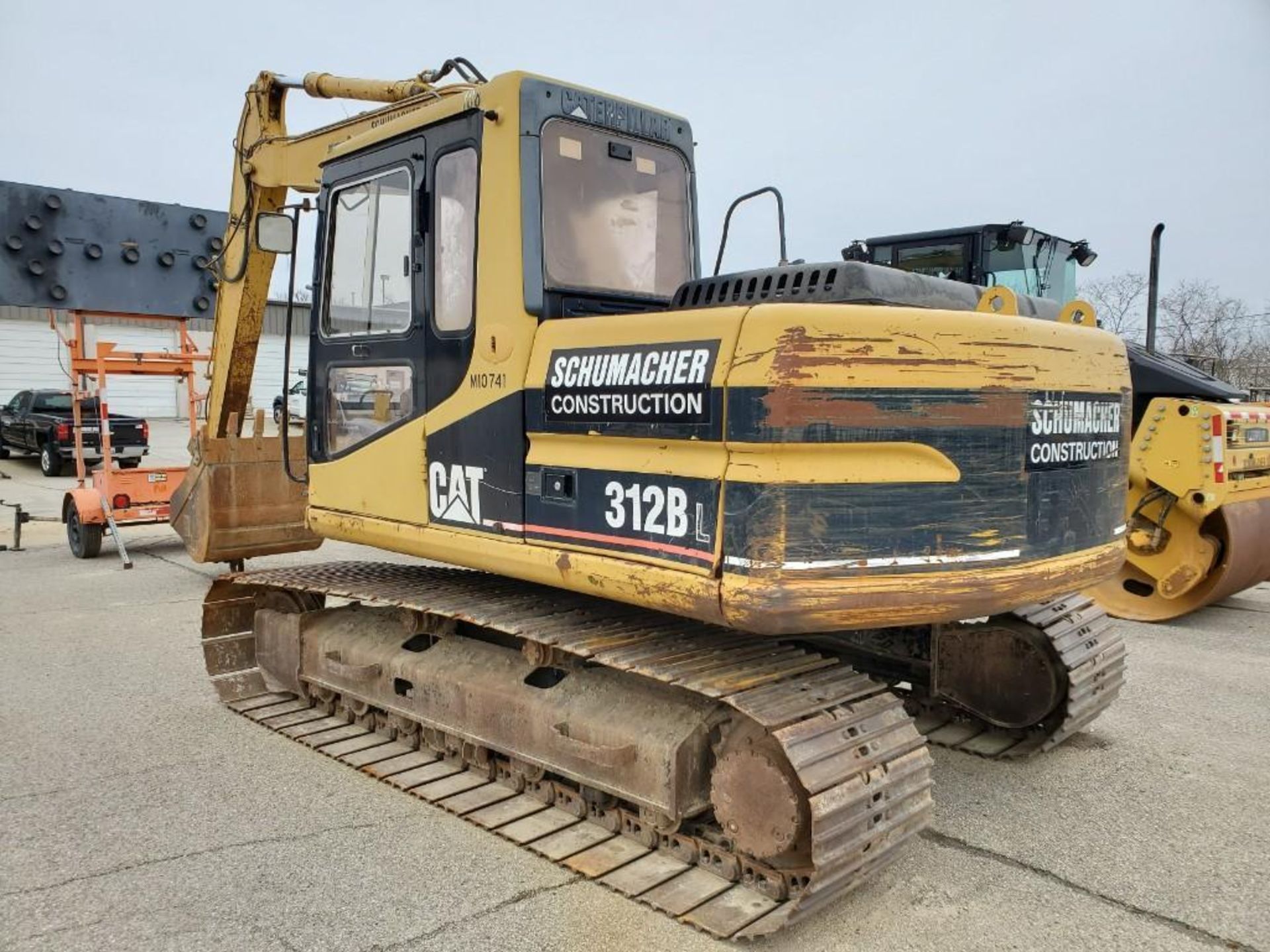 1997 CATERPILLAR 312BL EXCAVATOR, S/N 8JR00352, ENCLOSED CAB, BOOM 15:3" ONE PIECE, 2' BUCKET, 27-1/ - Image 8 of 31