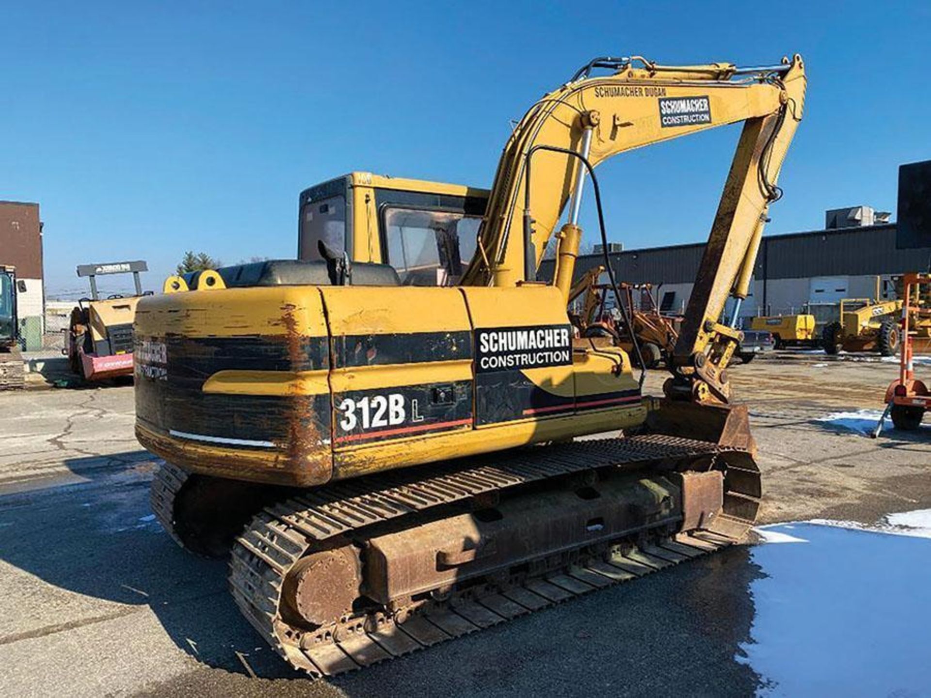 1997 CATERPILLAR 312BL EXCAVATOR, S/N 8JR00352, ENCLOSED CAB, BOOM 15:3" ONE PIECE, 2' BUCKET, 27-1/ - Image 7 of 31