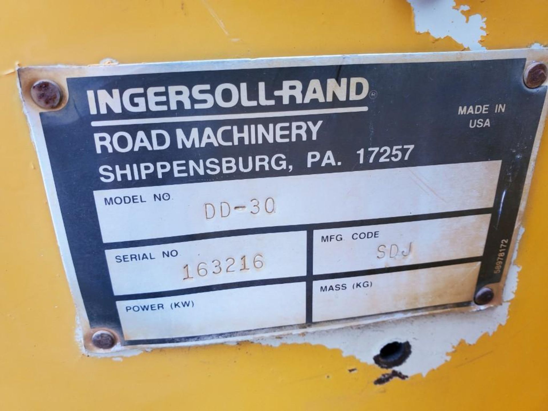 2000 INGERSOLL-RAND DD30 VIBRATING ROLLER, S/N 163216, 6,603 HOURS, OPEN ROPS, 54" WIDE DRUMS, 39.24 - Image 23 of 25
