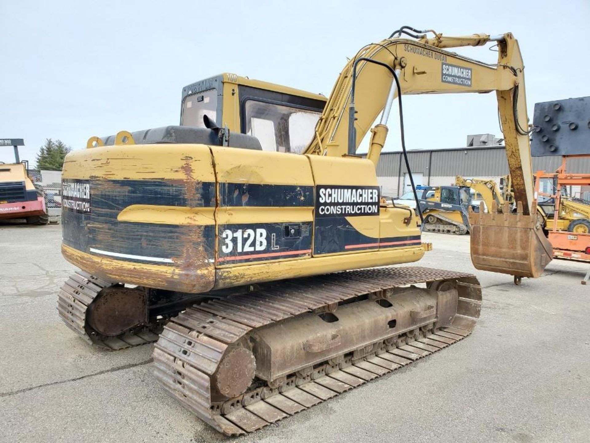 1997 CATERPILLAR 312BL EXCAVATOR, S/N 8JR00352, ENCLOSED CAB, BOOM 15:3" ONE PIECE, 2' BUCKET, 27-1/ - Image 6 of 31