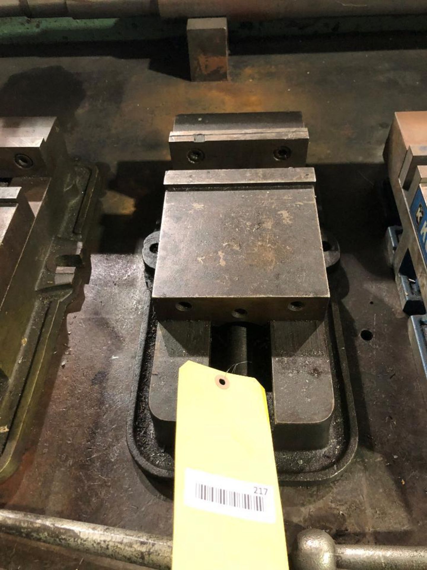 6'' KURT MACHINE VISE