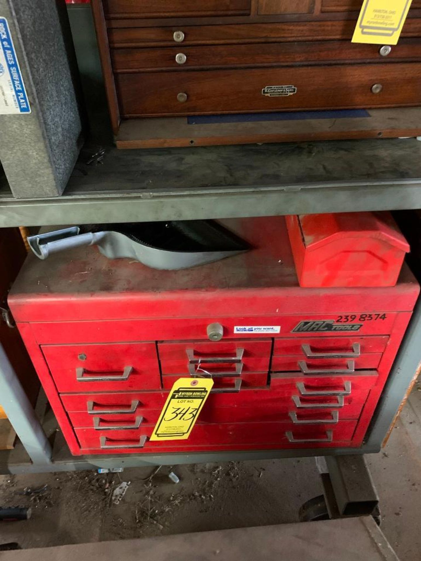 MAC TOOL 10-DRAWER BENCH TOOL CHEST