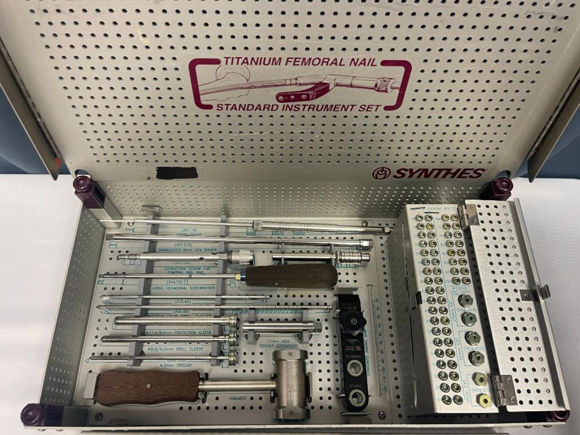 SYNTHES TITANIUM FEMORAL NAIL STANDARD INSTRUMENT SET - Image 3 of 3