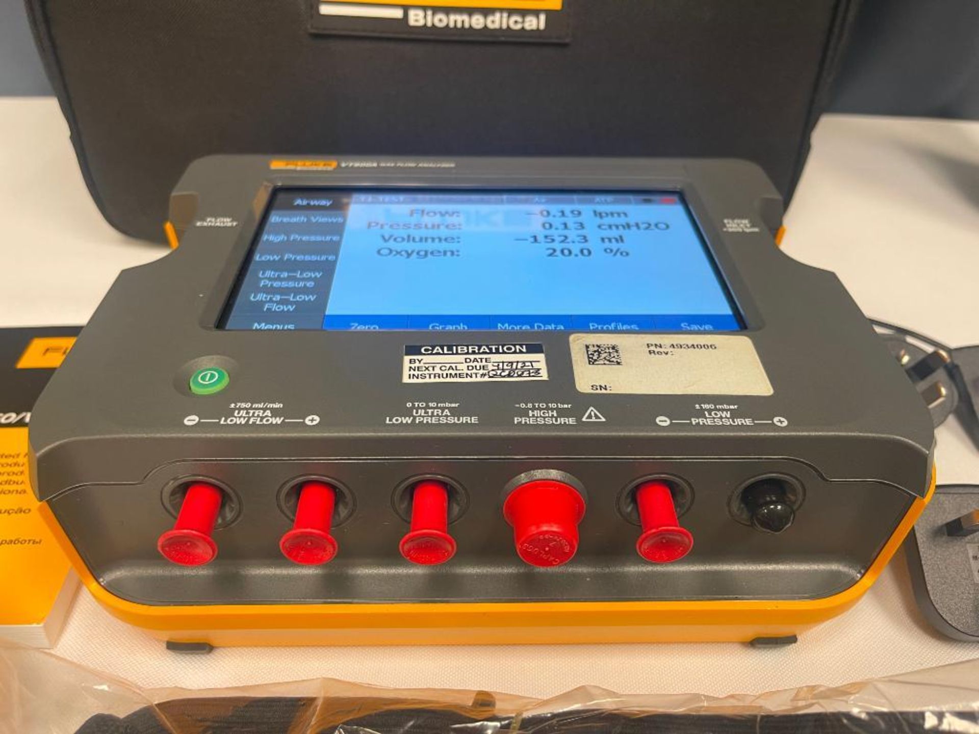 FLUKE GAS FLOW ANALYZER VENTILATOR TESTER, MODEL VT900A, W/CASE & ACCESSORIES - Image 2 of 3