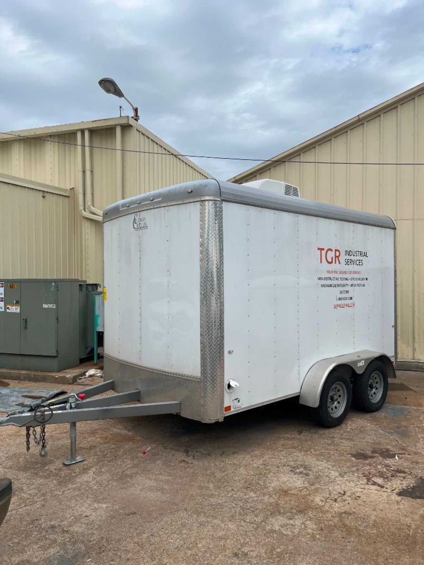 2019 CARGO CRAFT EXPEDITION ENCLOSED TRAILER, AIR CONDITIONING, TANDEM AXLE, 3,500 LB. AXLES, VIN 4D - Image 2 of 10