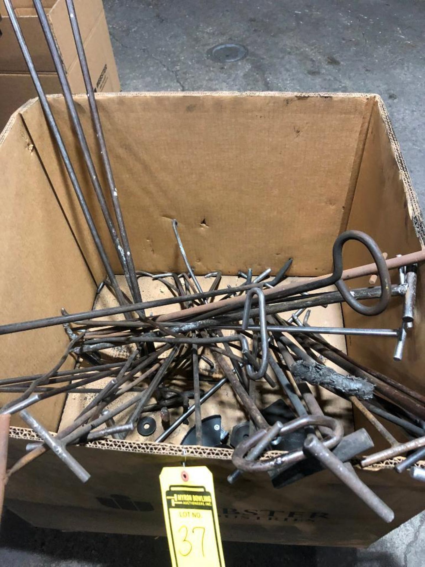 BOX OF ASSORTED SIZE HOOKS