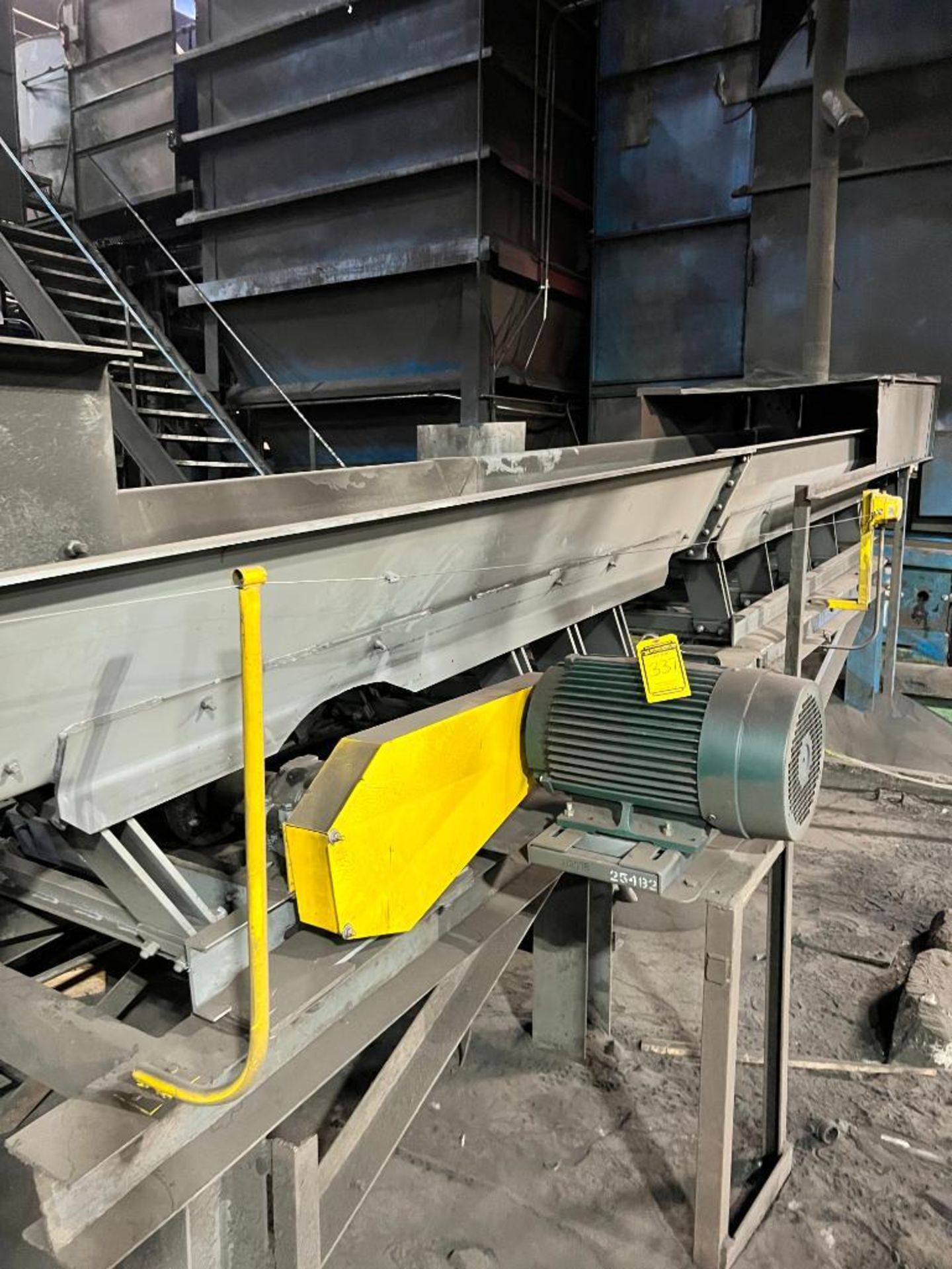 FLAT SPRING SHAKER CONVEYOR