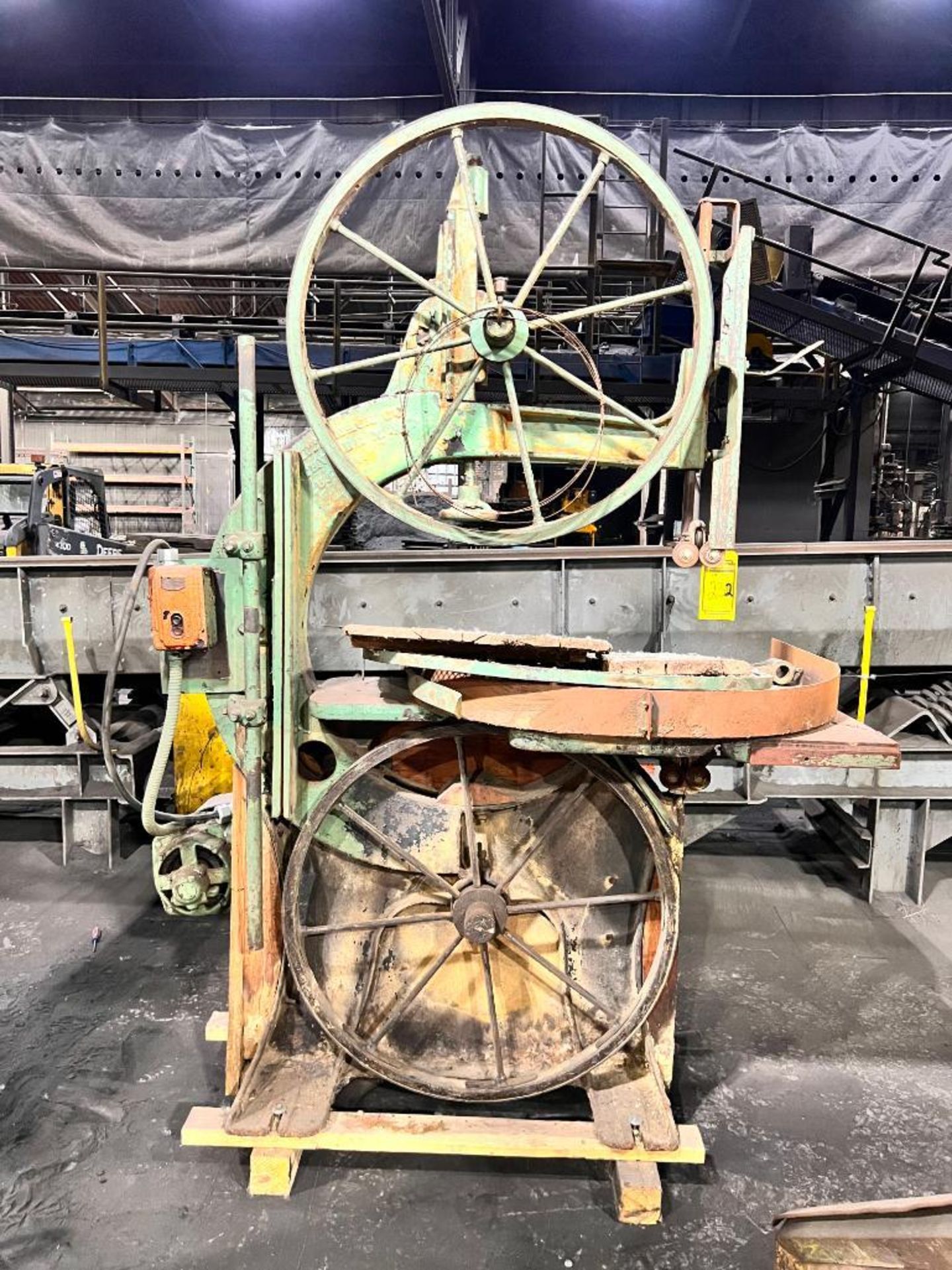 VINTAGE BAND SAW