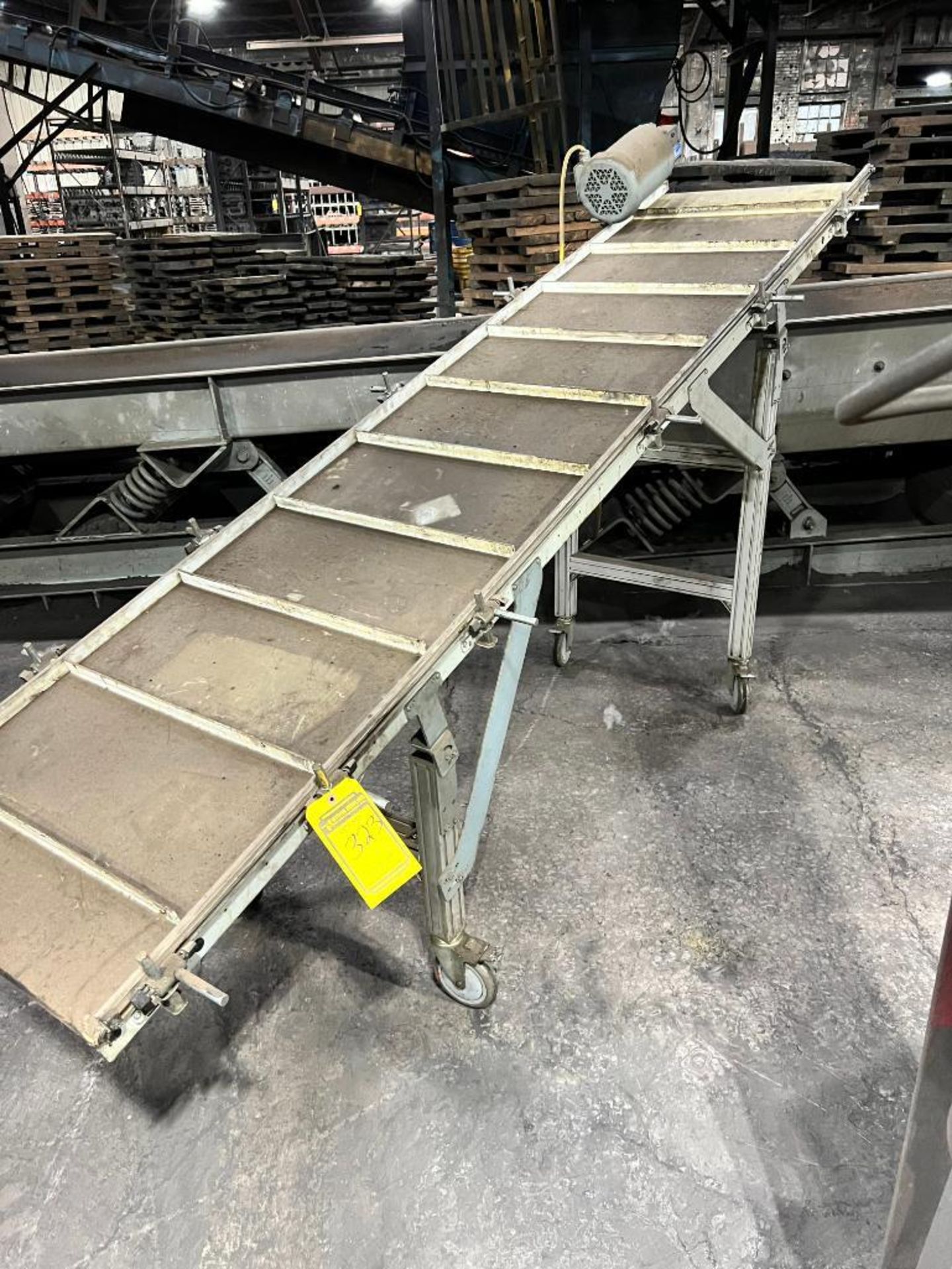 ELECTRIC ROLLING INCLINE CONVEYOR, 480 VOLT