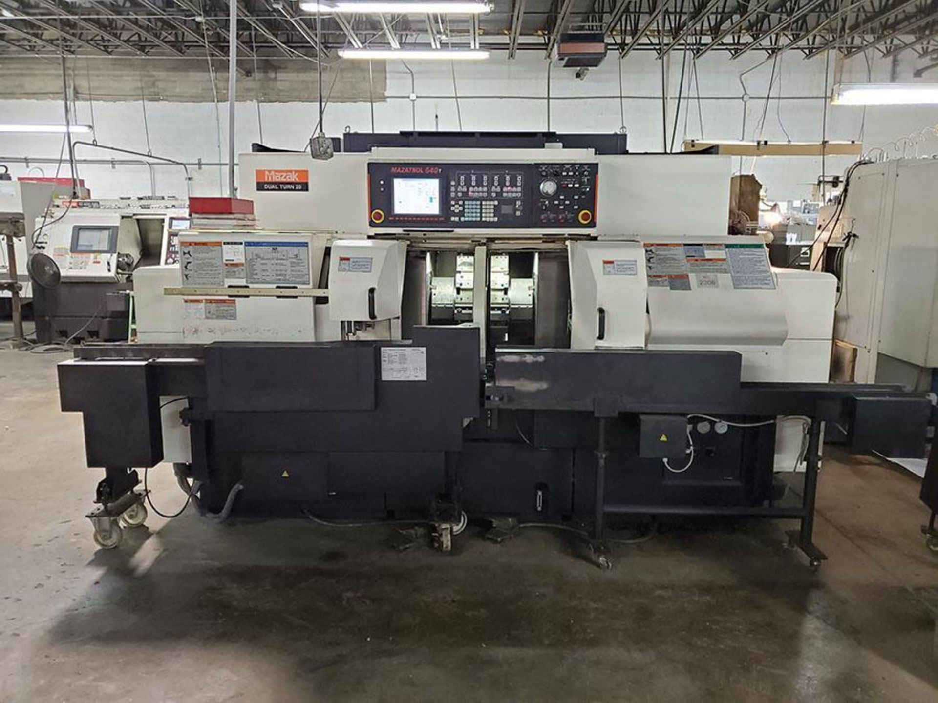 2011 MAZAK DUAL TURN 20 HORIZONTAL CNC TURNING CENTER, MAZATROL 640T CNC DRO CONTROL, INFEED/OUTFEED - Image 2 of 23